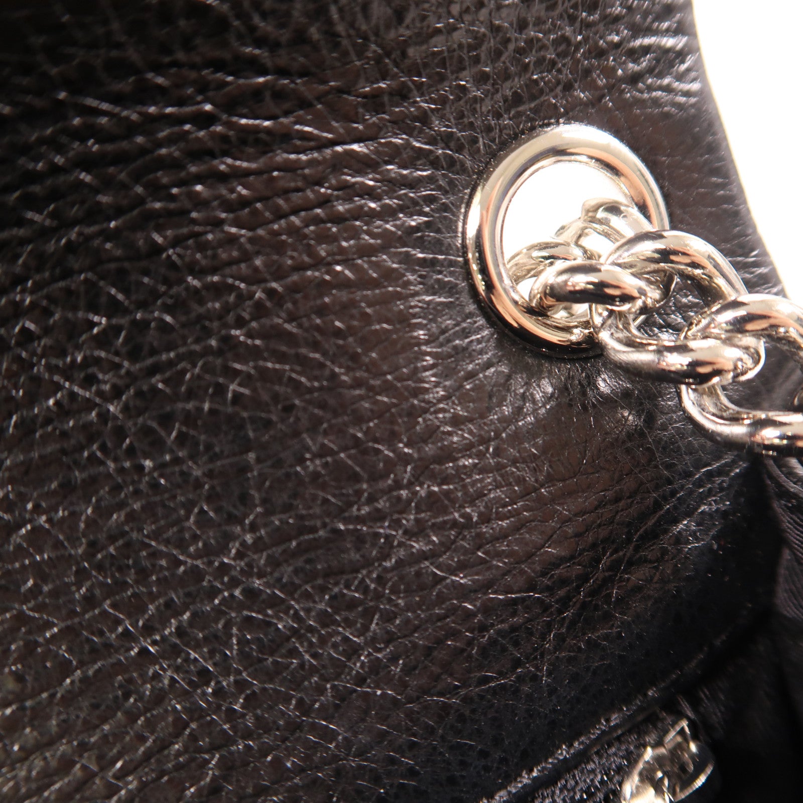 CHANEL 【激減優惠】牛皮皮革Chain Shoulder銀扣鏈帶肩背袋