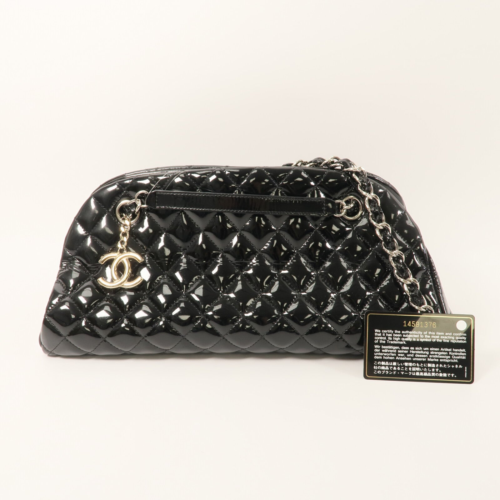 CHANEL 漆皮皮革Shoudler Bag鏈帶肩背袋