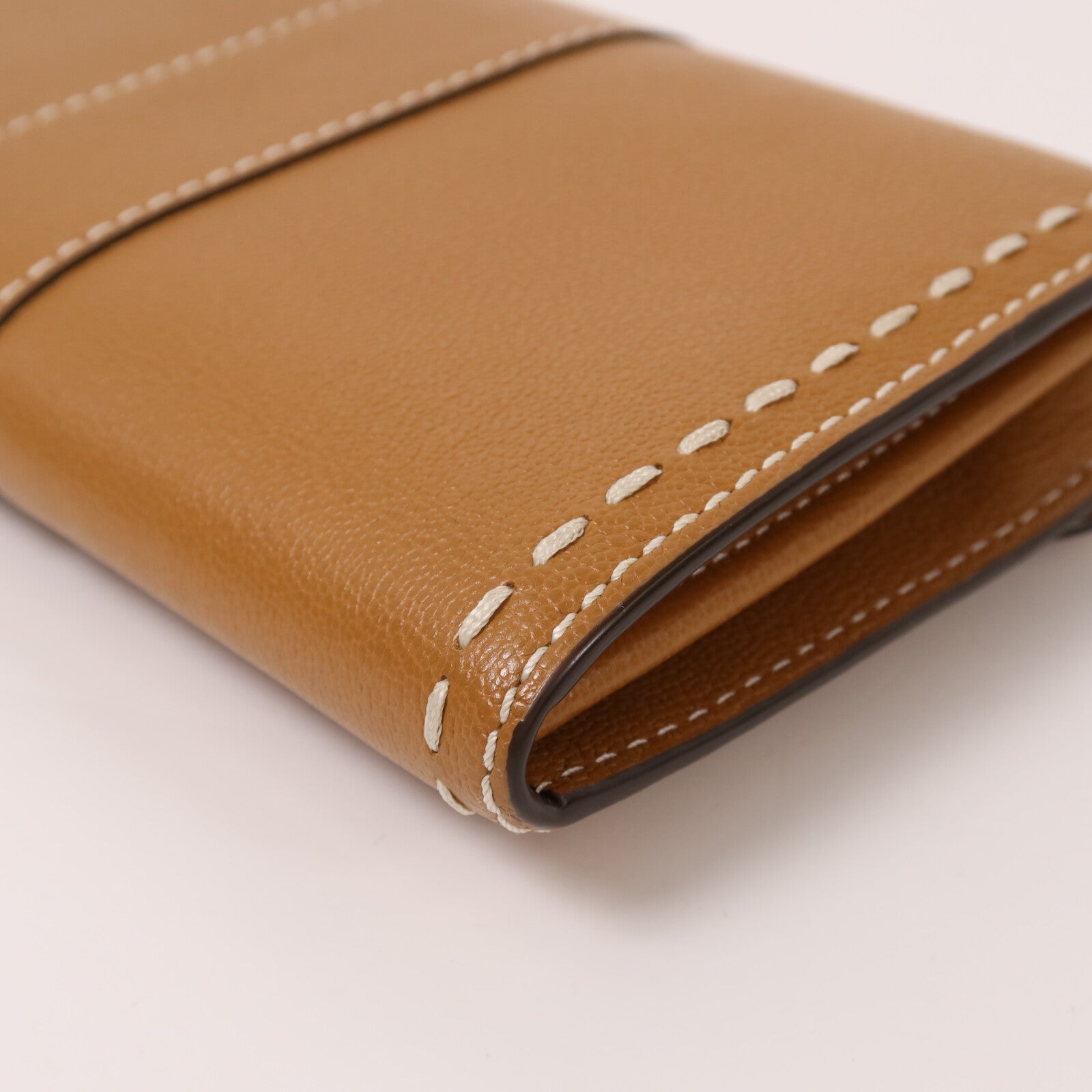 Delvaux 牛皮皮革Brillant Long Wallet Chain金扣鏈帶肩背袋