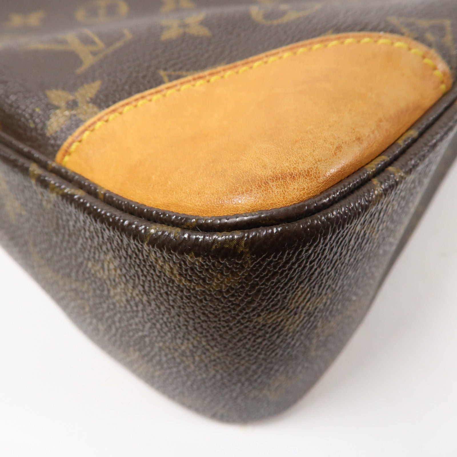 LOUIS VUITTON Monogram Boulogne金扣肩背袋啡色
