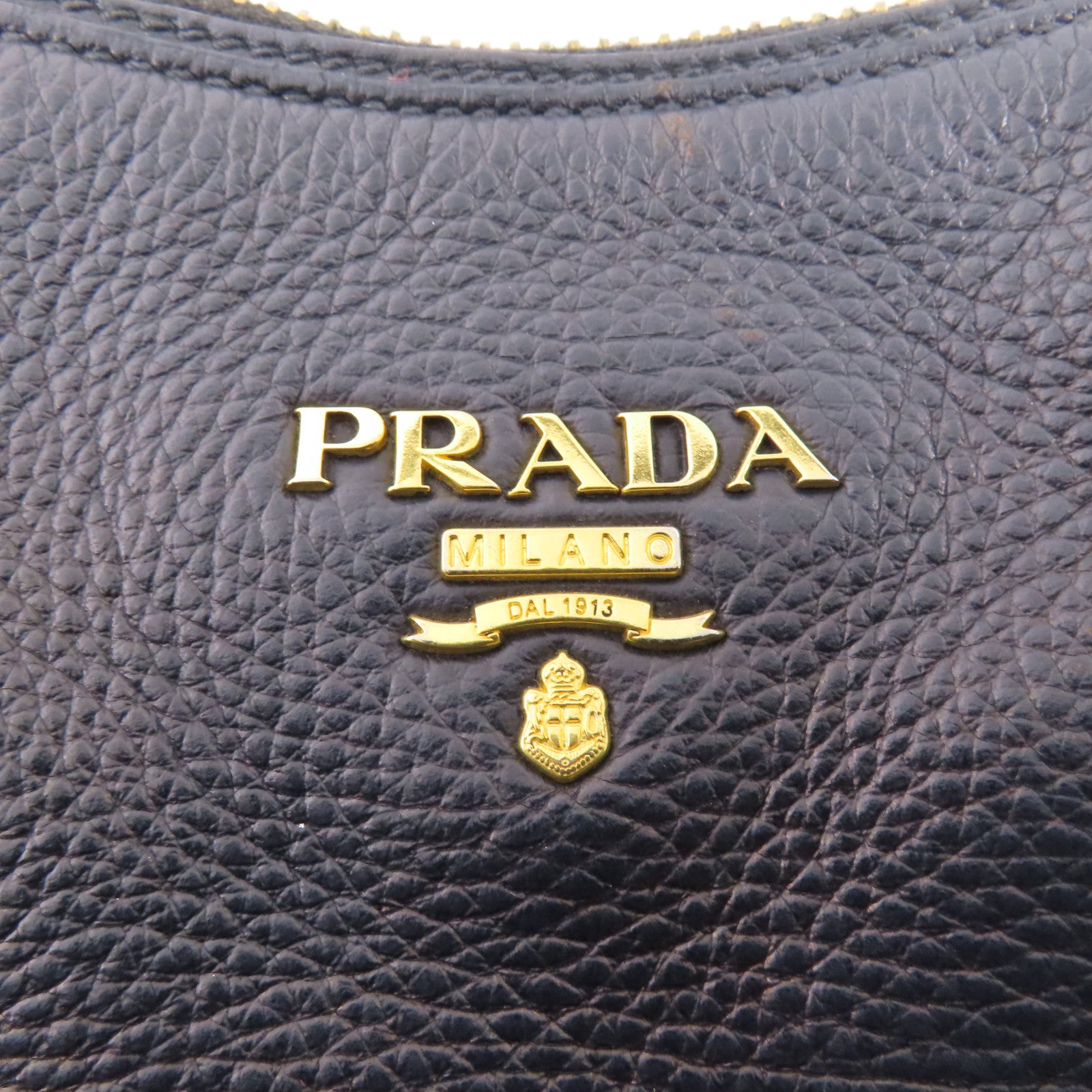 PRADA 牛皮皮革Handbag金扣手挽袋
