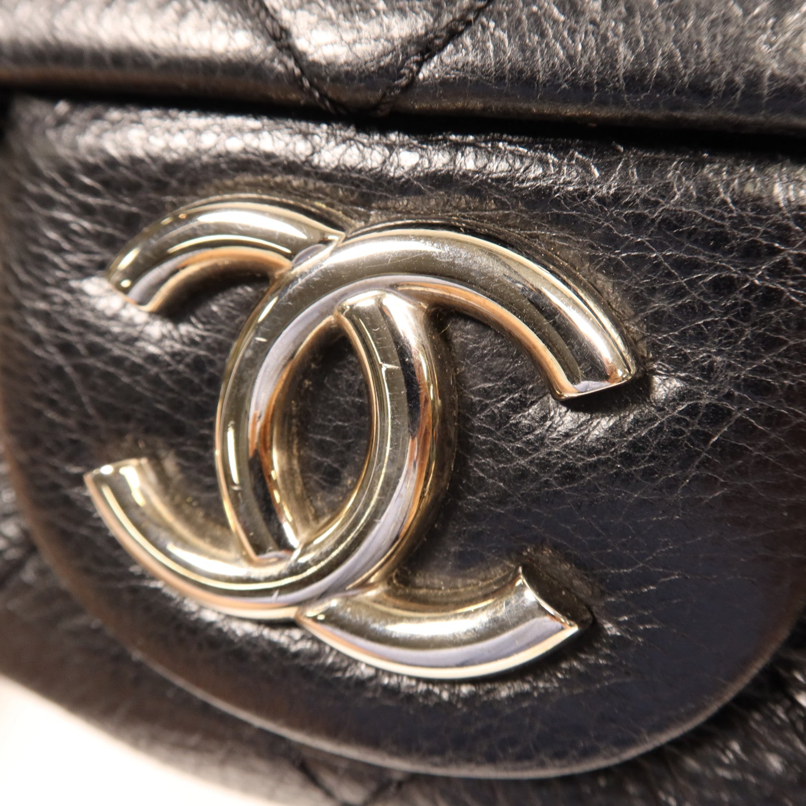 CHANEL 牛皮皮革Shoulder Bag銀扣肩背袋