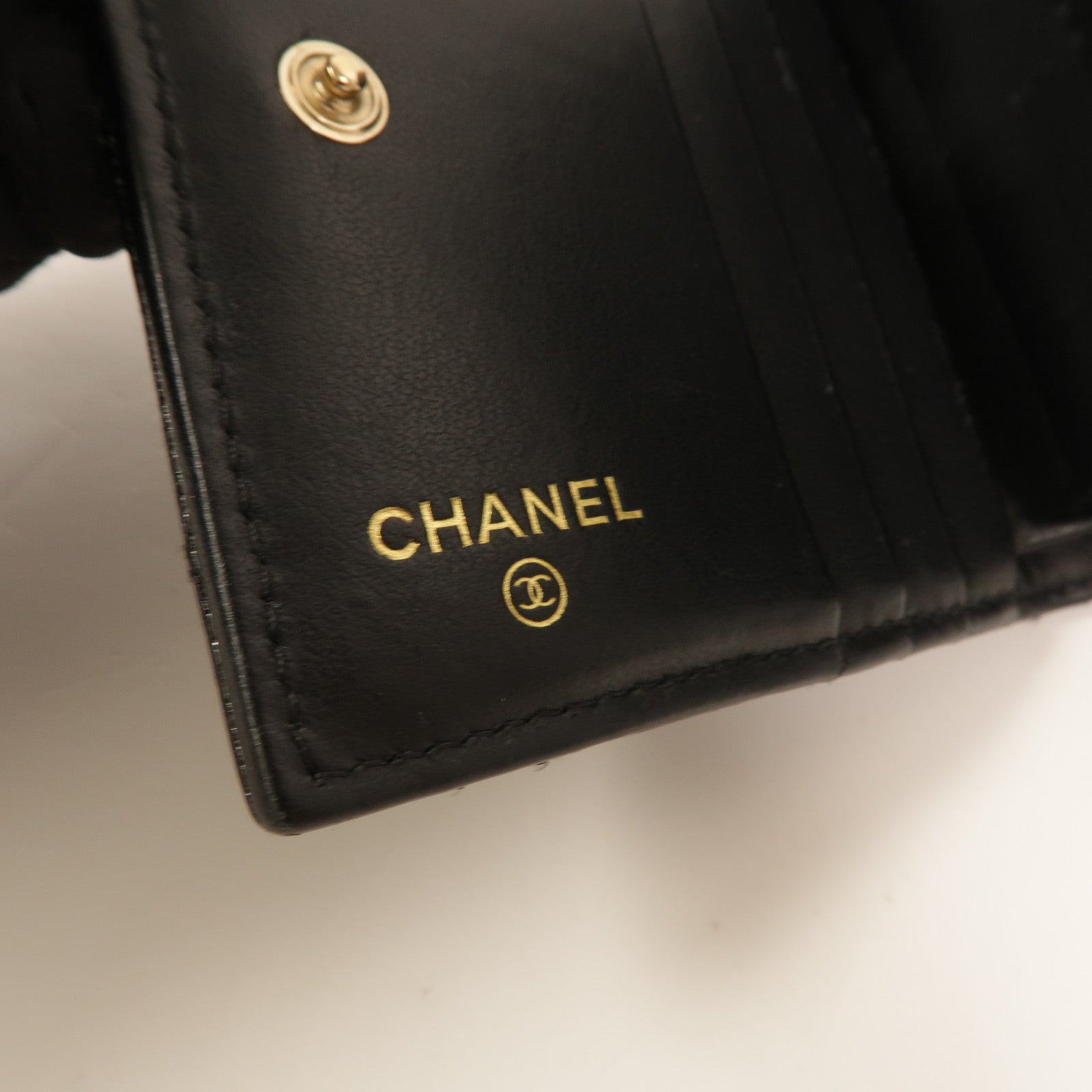 CHANEL 牛皮皮革Bifold Wallet錢包