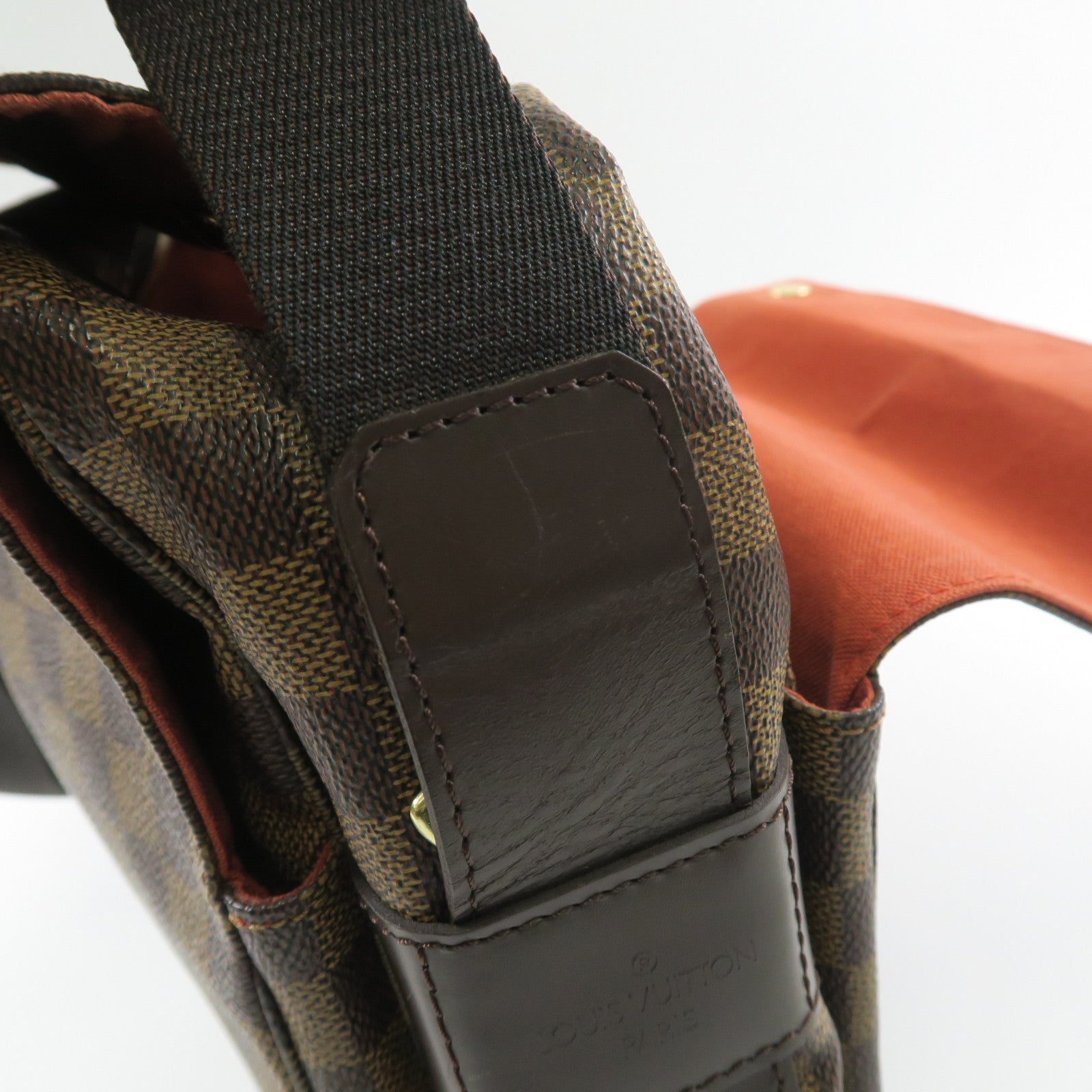 LOUIS VUITTON Damier Naviglio金扣肩背袋啡色