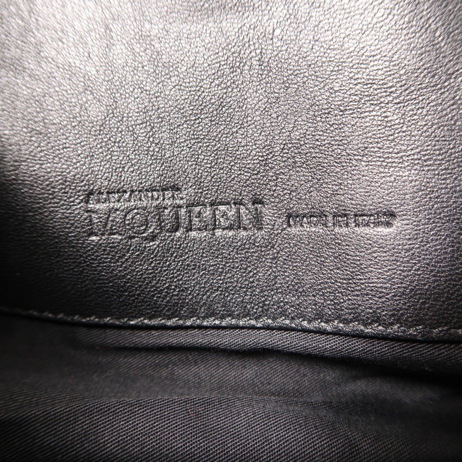 Alexander McQueen 漆皮皮革Mcqueen Clutch手拿包黑色