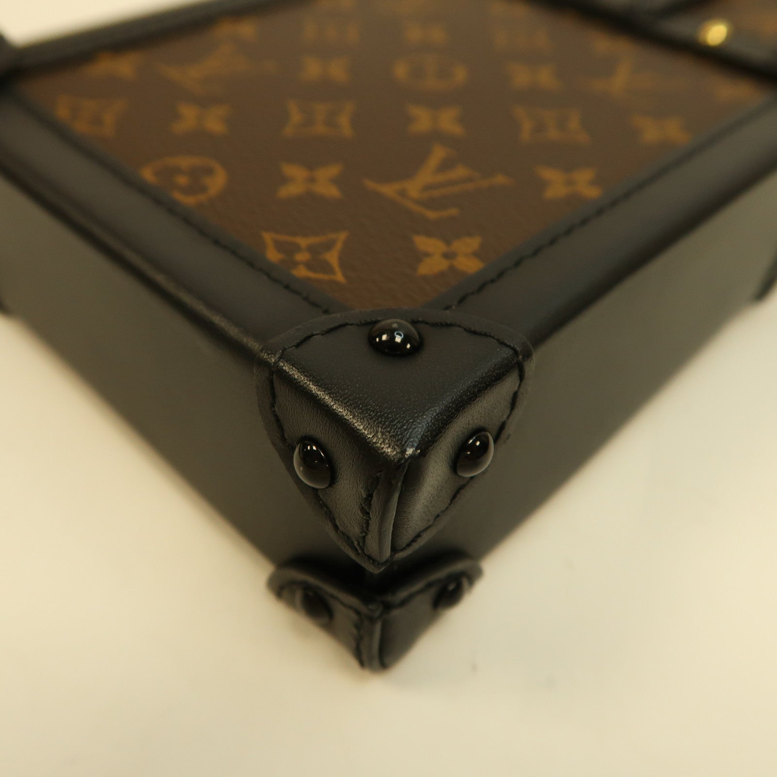 LOUIS VUITTON 【激減優惠】Monogram Po Truck Vert金扣肩背袋啡色