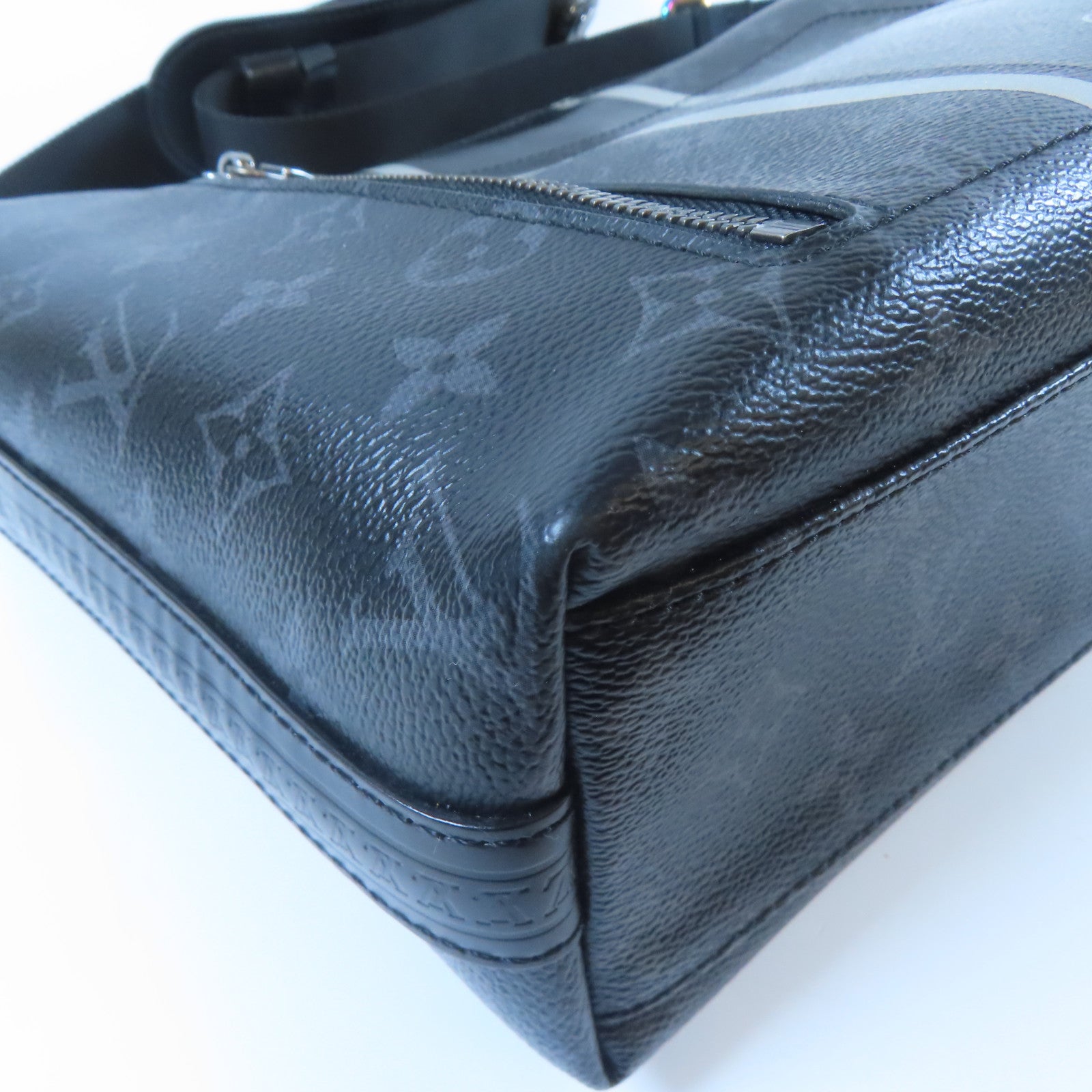 LOUIS VUITTON 【激減優惠】Monogram Eclipse Apollo Messnger MM X Hiroshi Fujiware銀扣肩背袋黑色