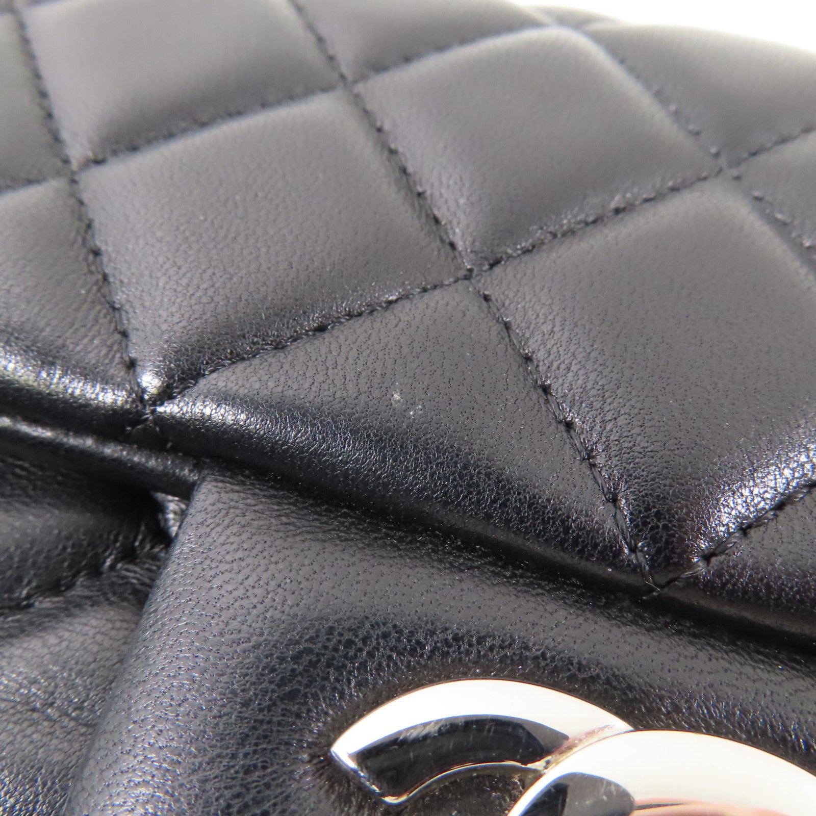 CHANEL 牛皮皮革Mini Classic 20銀扣肩背袋