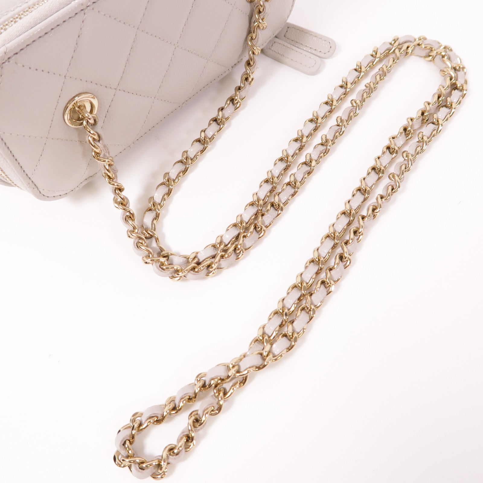 CHANEL 牛皮皮革Vanity Case金扣鏈帶肩背袋