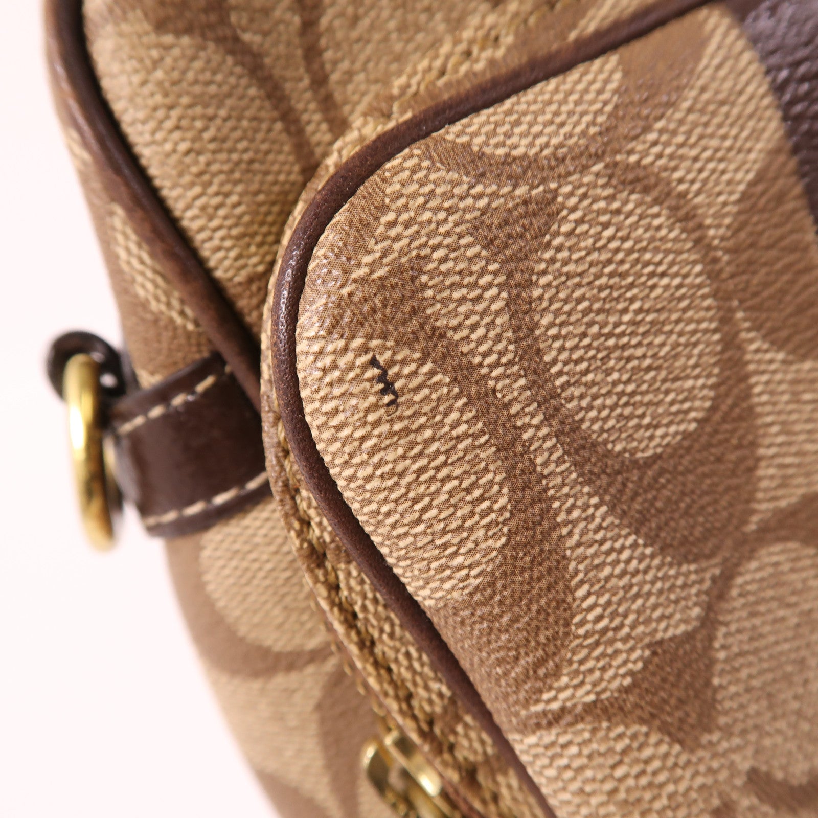 COACH 塗層帆布Shoulder Bag金扣肩背袋