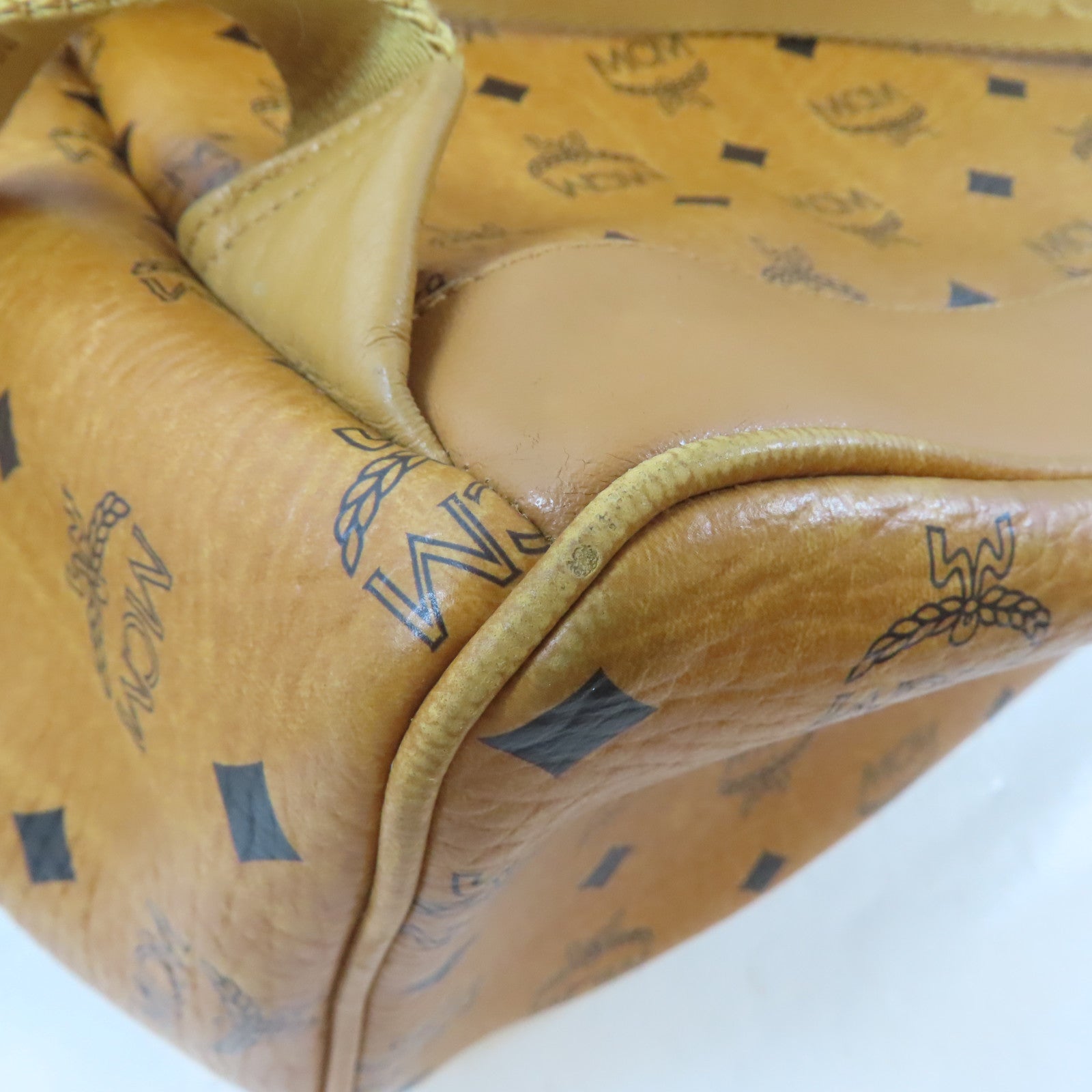 MCM 皮革Stark Side Studs Backpack金扣背包啡色