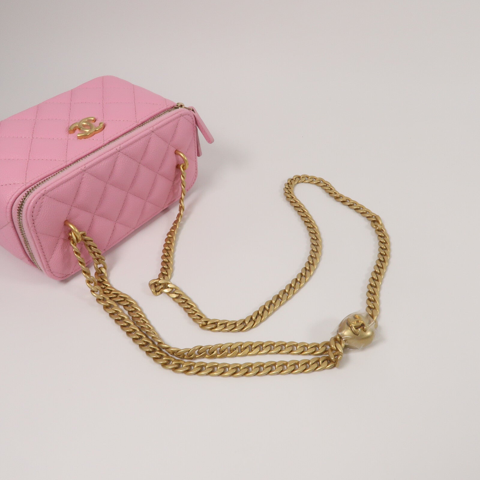 CHANEL 牛皮皮革Vanity Case Sweetheart Crush鏈帶肩背袋
