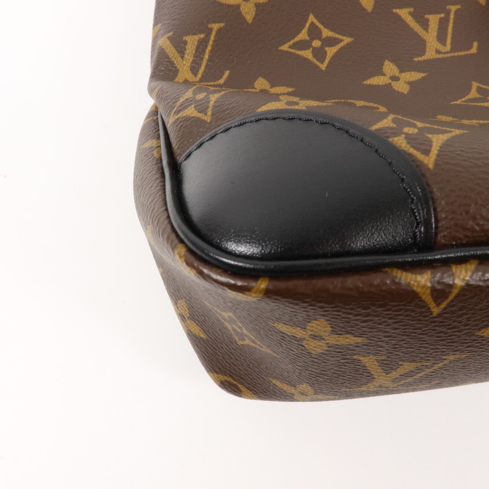 LOUIS VUITTON Monogram Odeon PM肩背袋