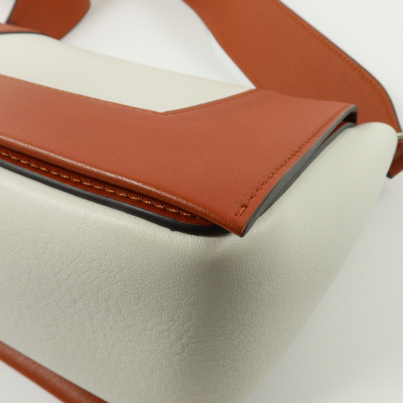 CELINE 牛皮皮革Frame肩背袋