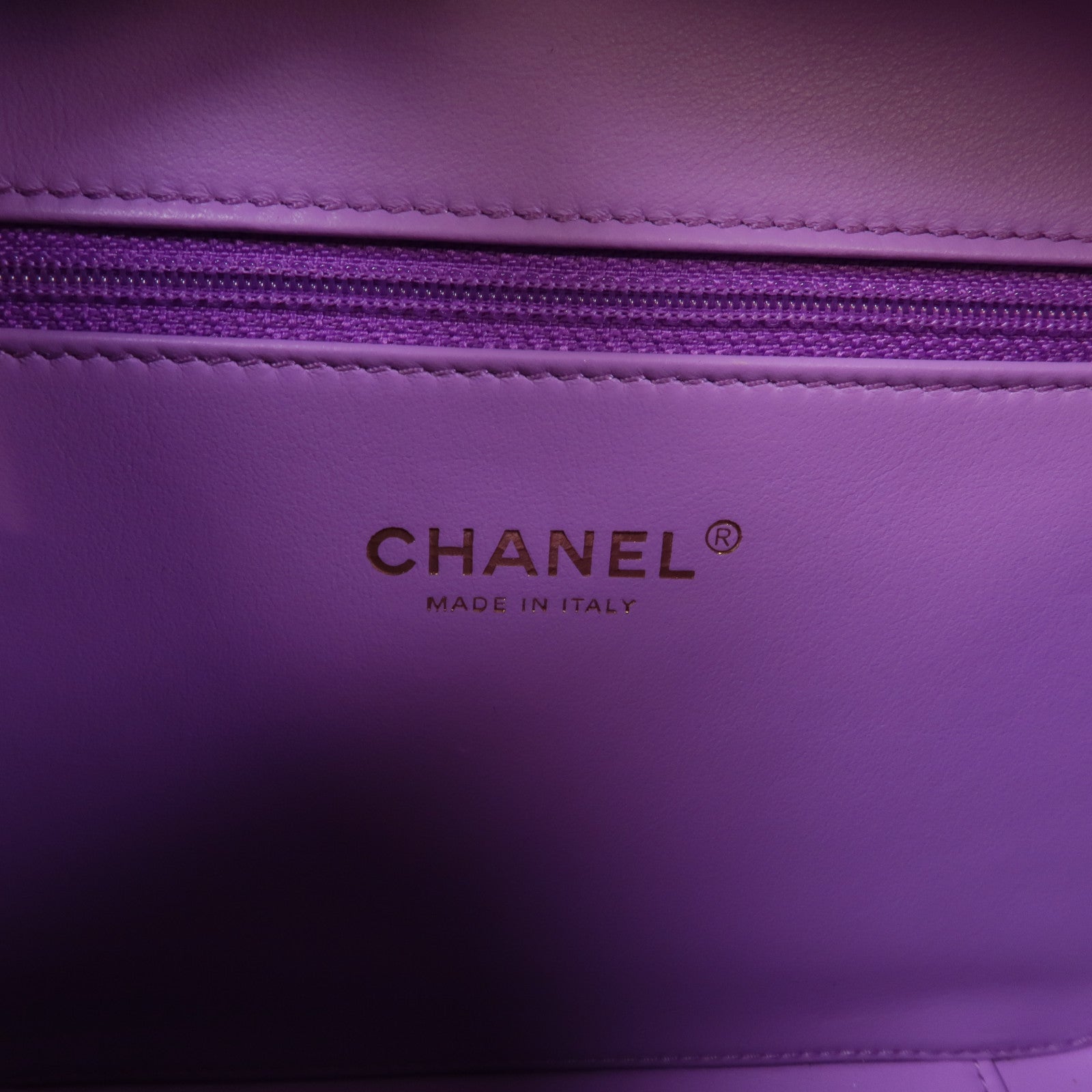 CHANEL 牛皮皮革Filigree Vanity Case金扣手挽肩背兩用袋