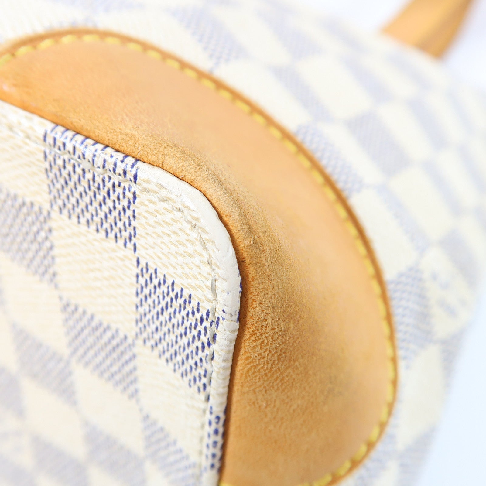 LOUIS VUITTON 【激減優惠】Damier Azur Hampstead PM金扣手挽袋白色