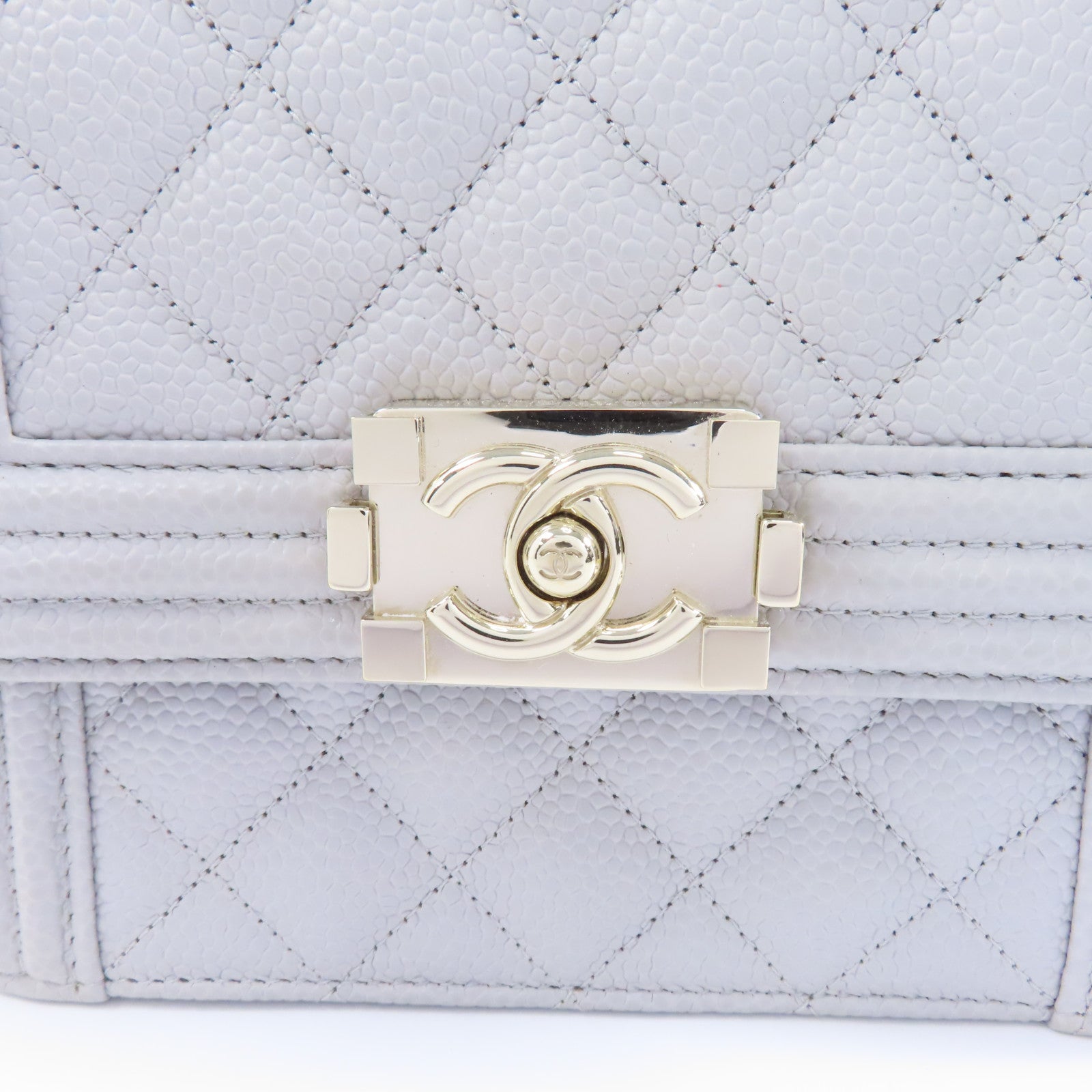 CHANEL 【激減優惠】菱格Caviar皮革Boy Chanel金扣鏈帶肩背袋灰色