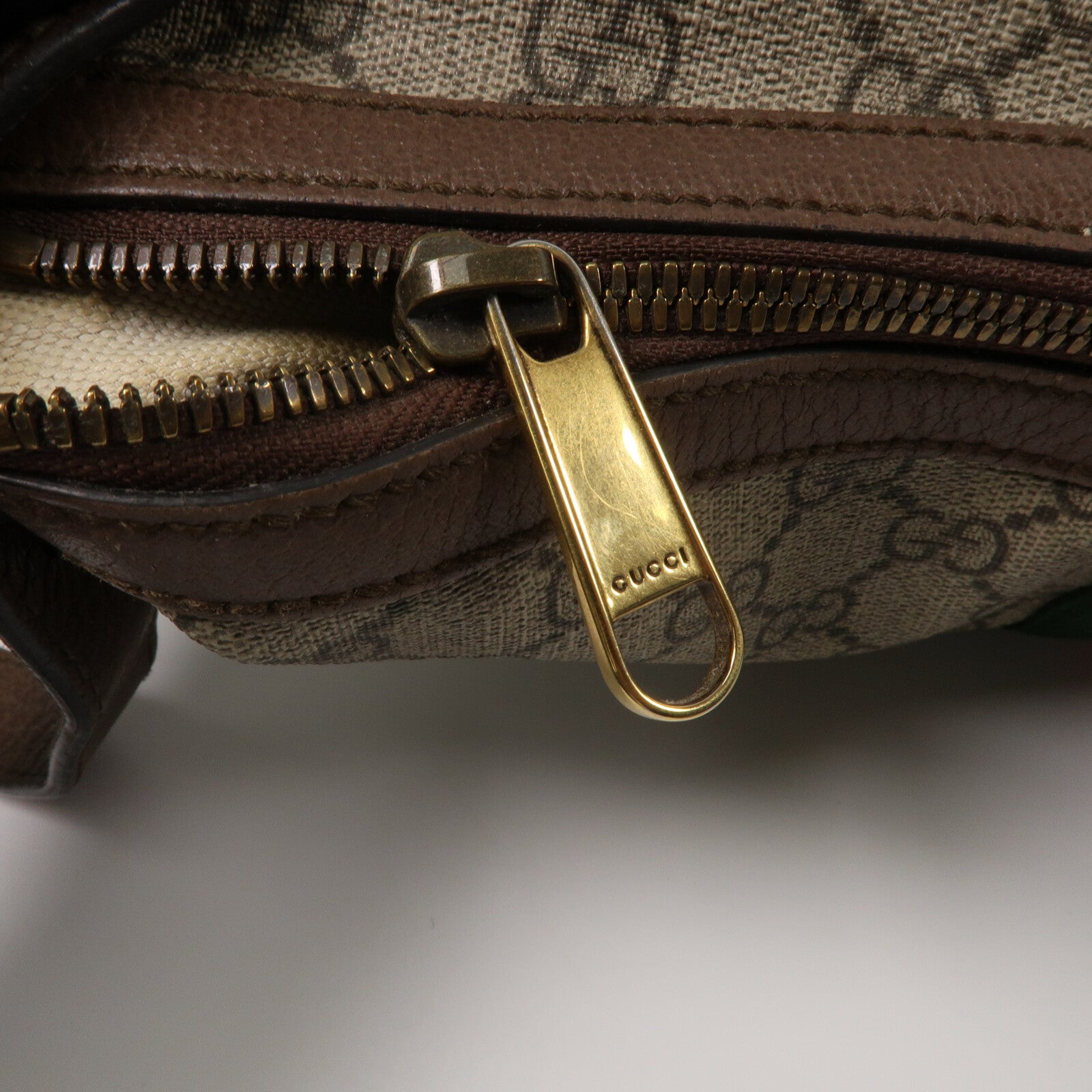 GUCCI 塗層帆布Ophidia GG Medium肩背袋