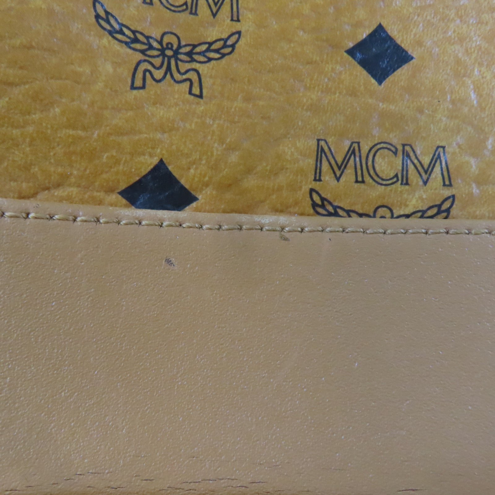 MCM 皮革Stark Side Studs Backpack金扣背包啡色