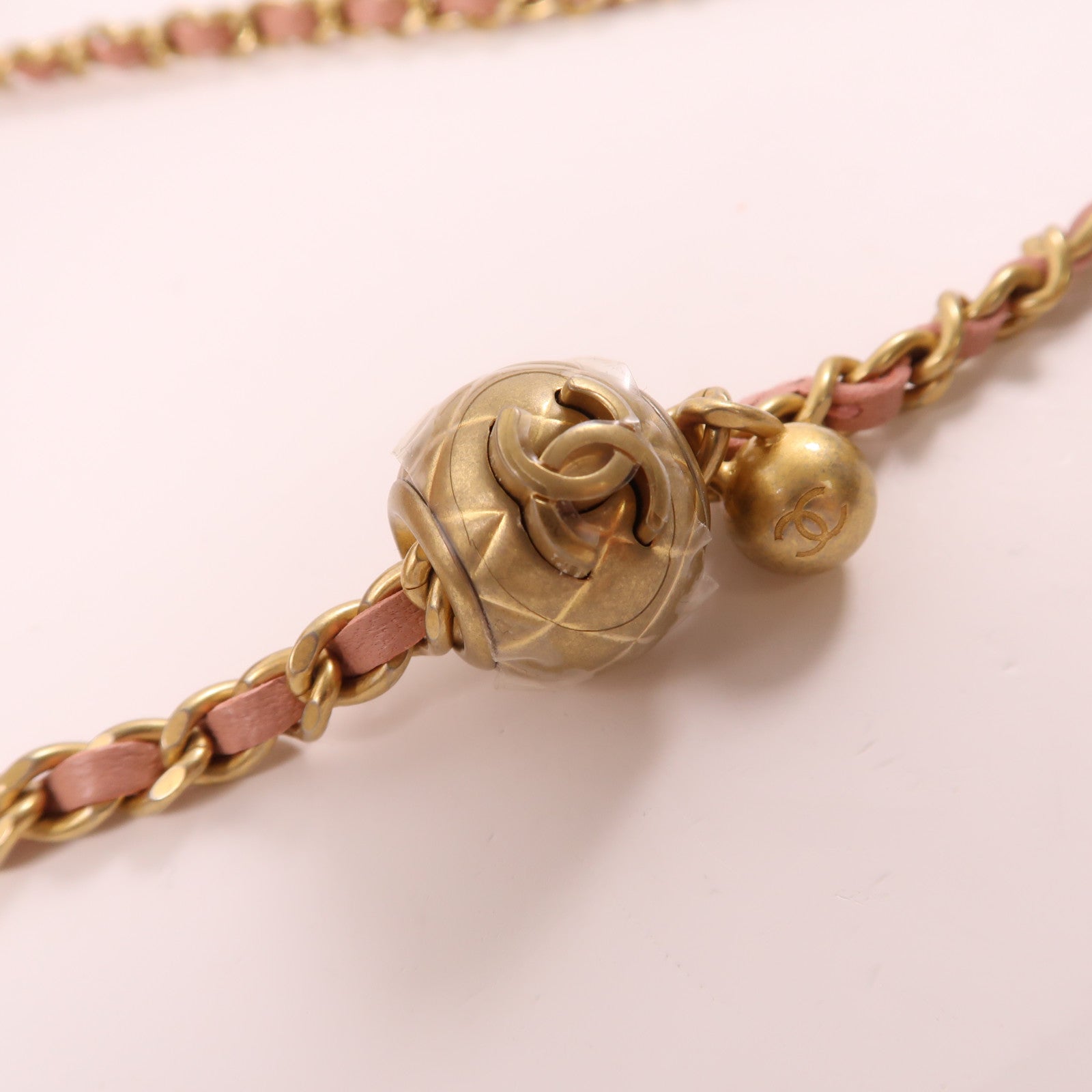 CHANEL 羊皮皮革Vanity Case金扣鏈帶肩背袋粉紅色