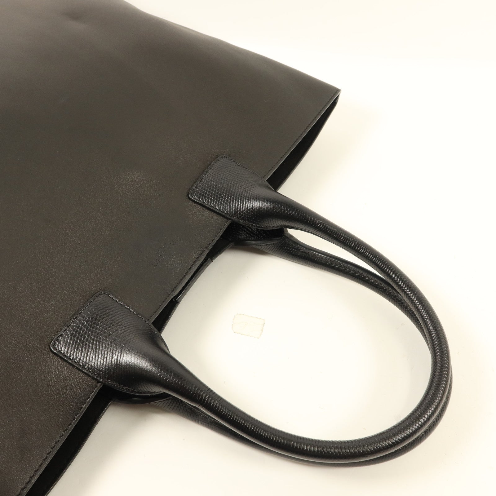 GIVENCHY 牛皮皮革Tote Bag銀扣手挽袋