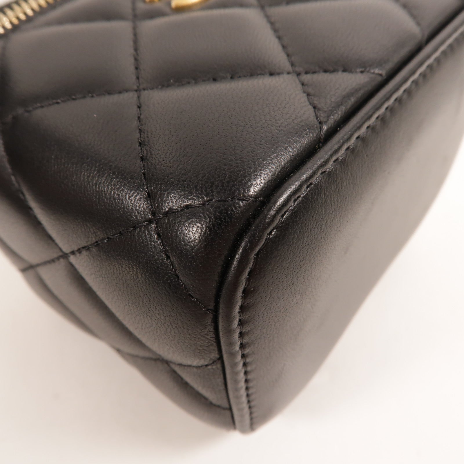 CHANEL 羊皮皮革Mini Vanity Case With Gold Ball金扣鏈帶肩背袋