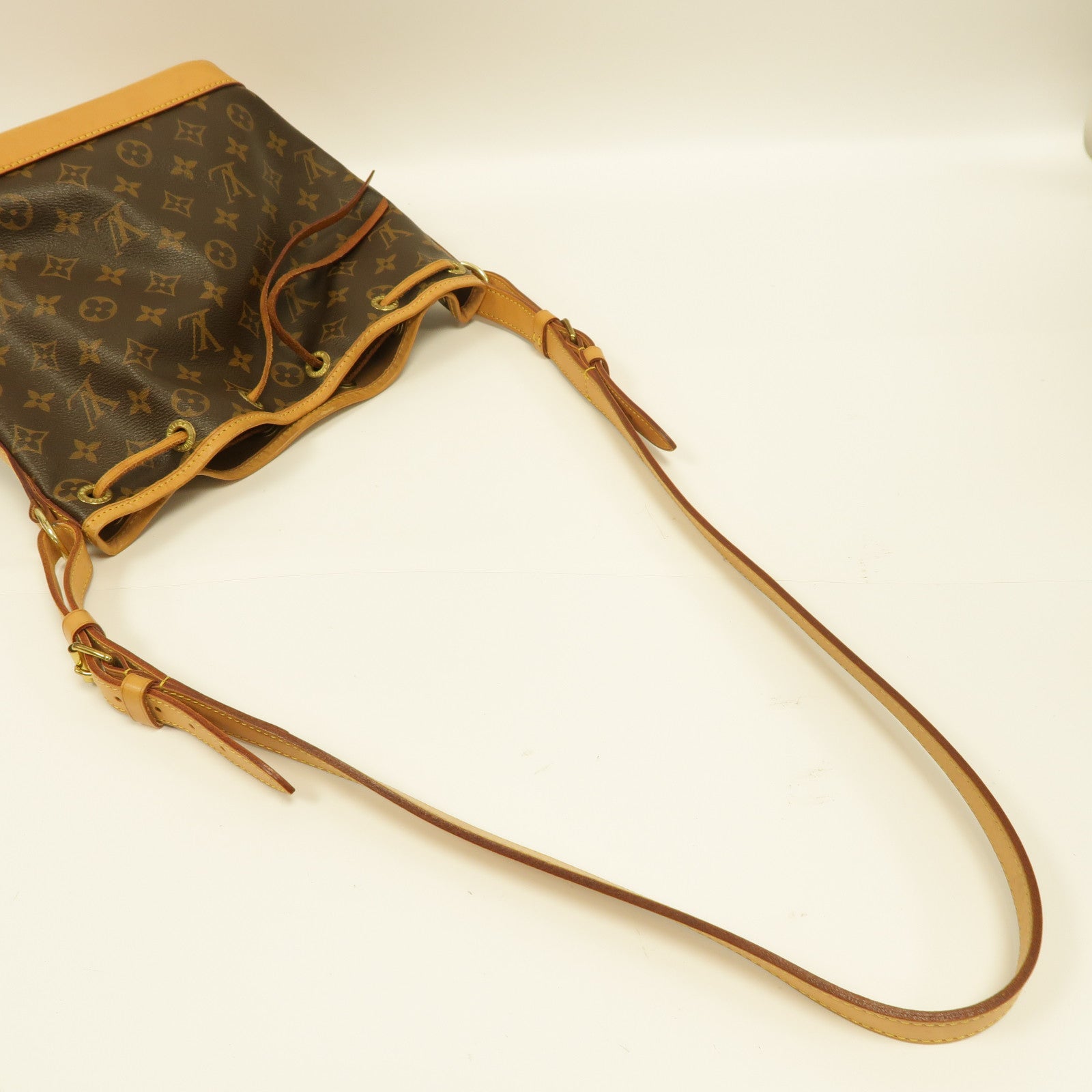 LOUIS VUITTON Monogram Noe BB金扣肩背袋啡色