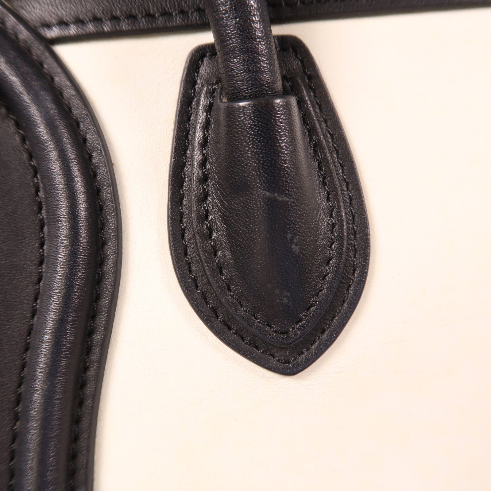 CELINE 牛皮皮革Nano Luggage金扣手挽肩背兩用袋