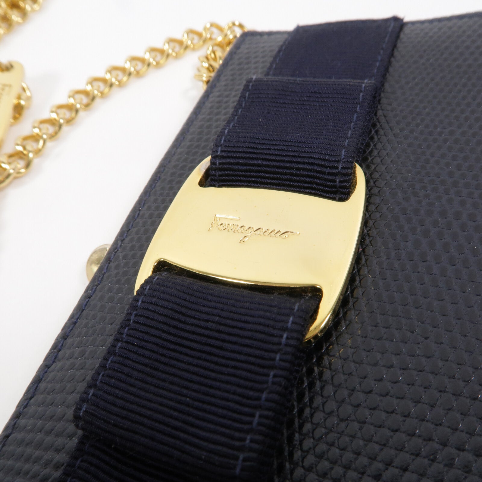 Salvatore Ferragamo 牛皮皮革Chain Shoulder Bag鏈帶肩背袋