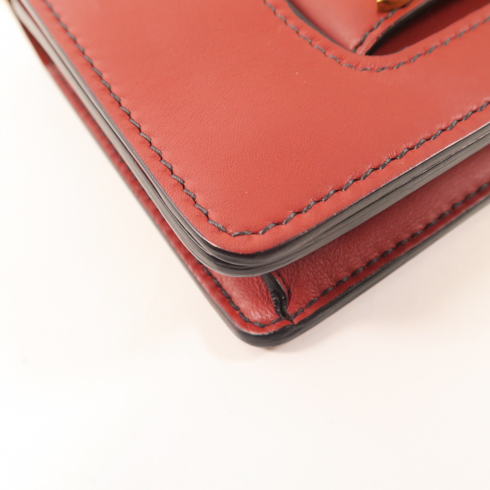 Dior 牛皮皮革J'aDior金扣鏈帶肩背袋紅色