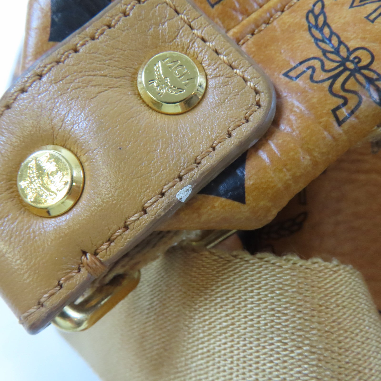 MCM 皮革Stark Side Studs Backpack金扣背包啡色