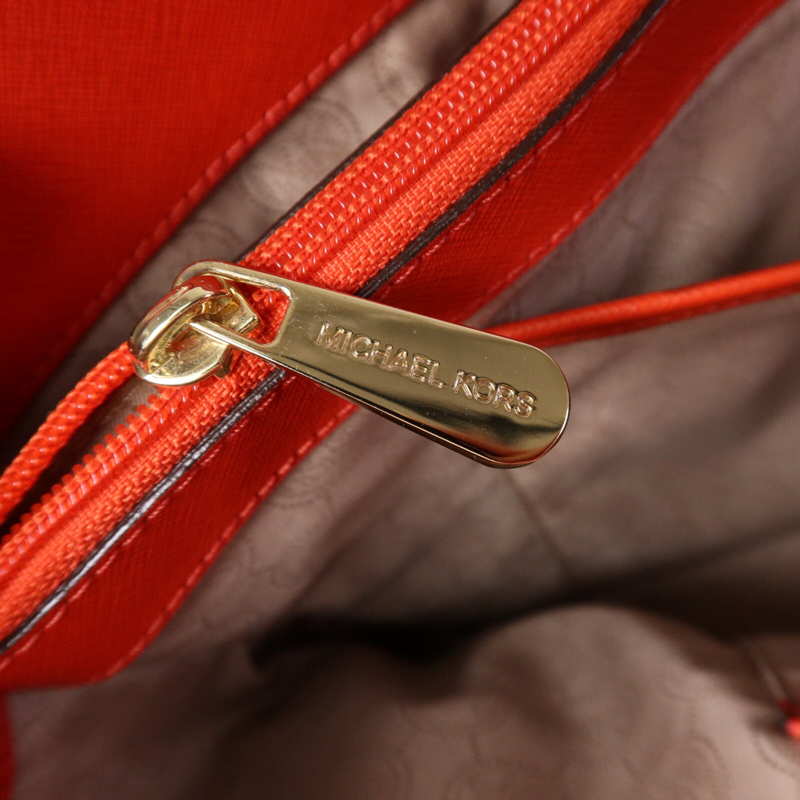 Michael Kors 牛皮皮革Shoulder Bag金扣肩背袋