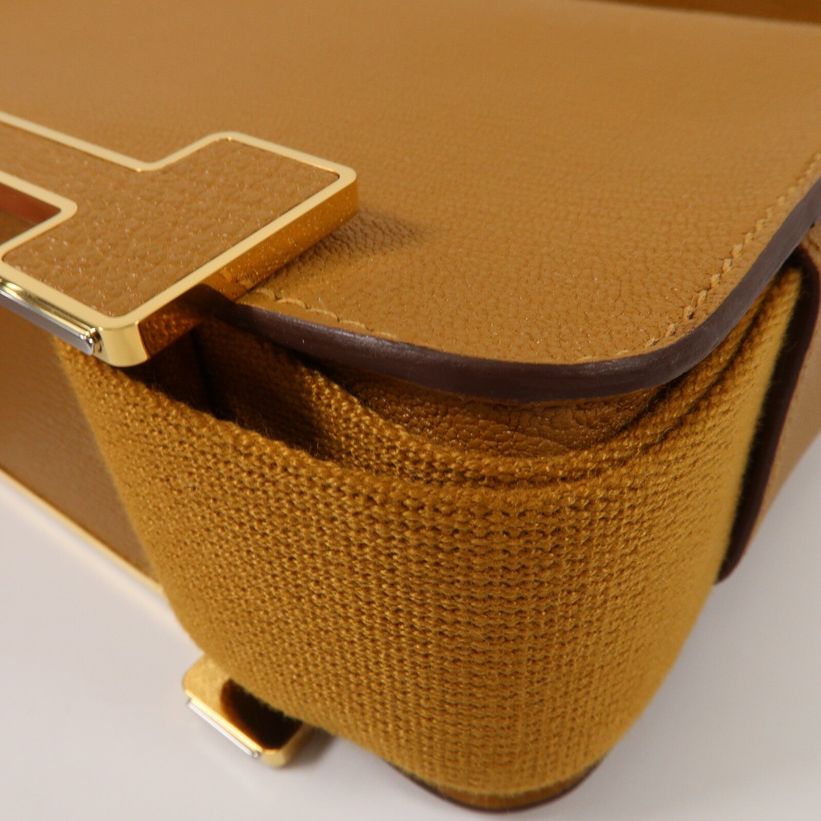HERMES Chevre皮革Geta肩背袋Caramel