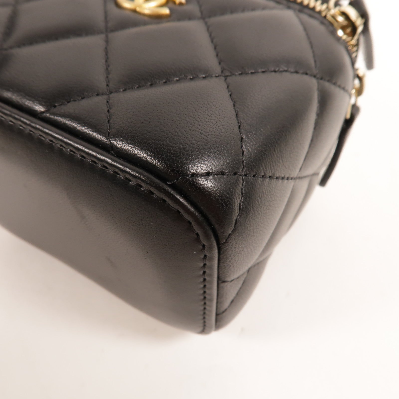 CHANEL 羊皮皮革Mini Vanity Case With Gold Ball金扣鏈帶肩背袋