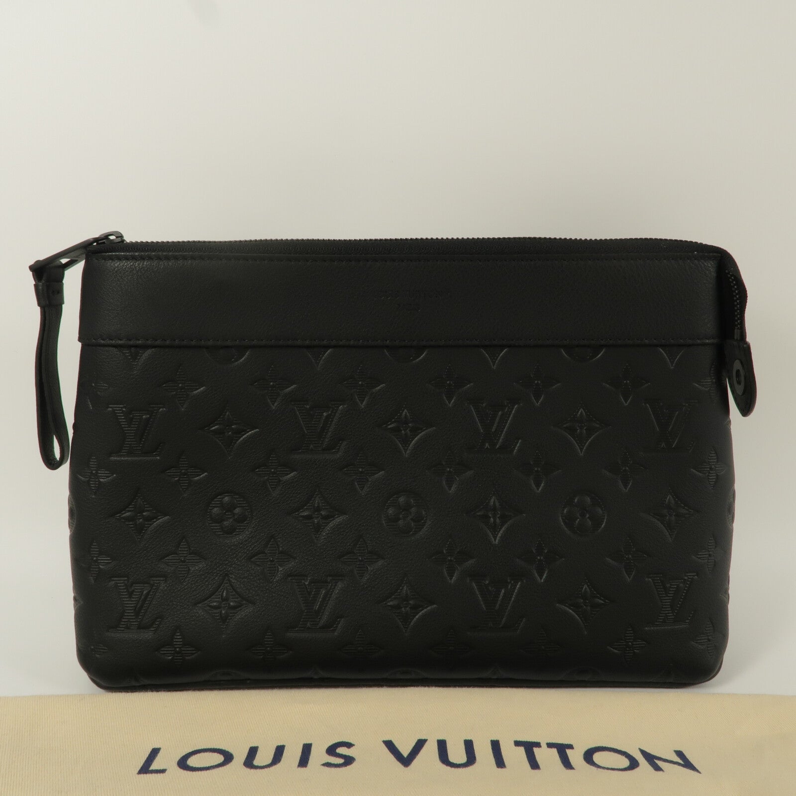 LOUIS VUITTON Monogram Shadow Pochette Voyage Souple手拿包