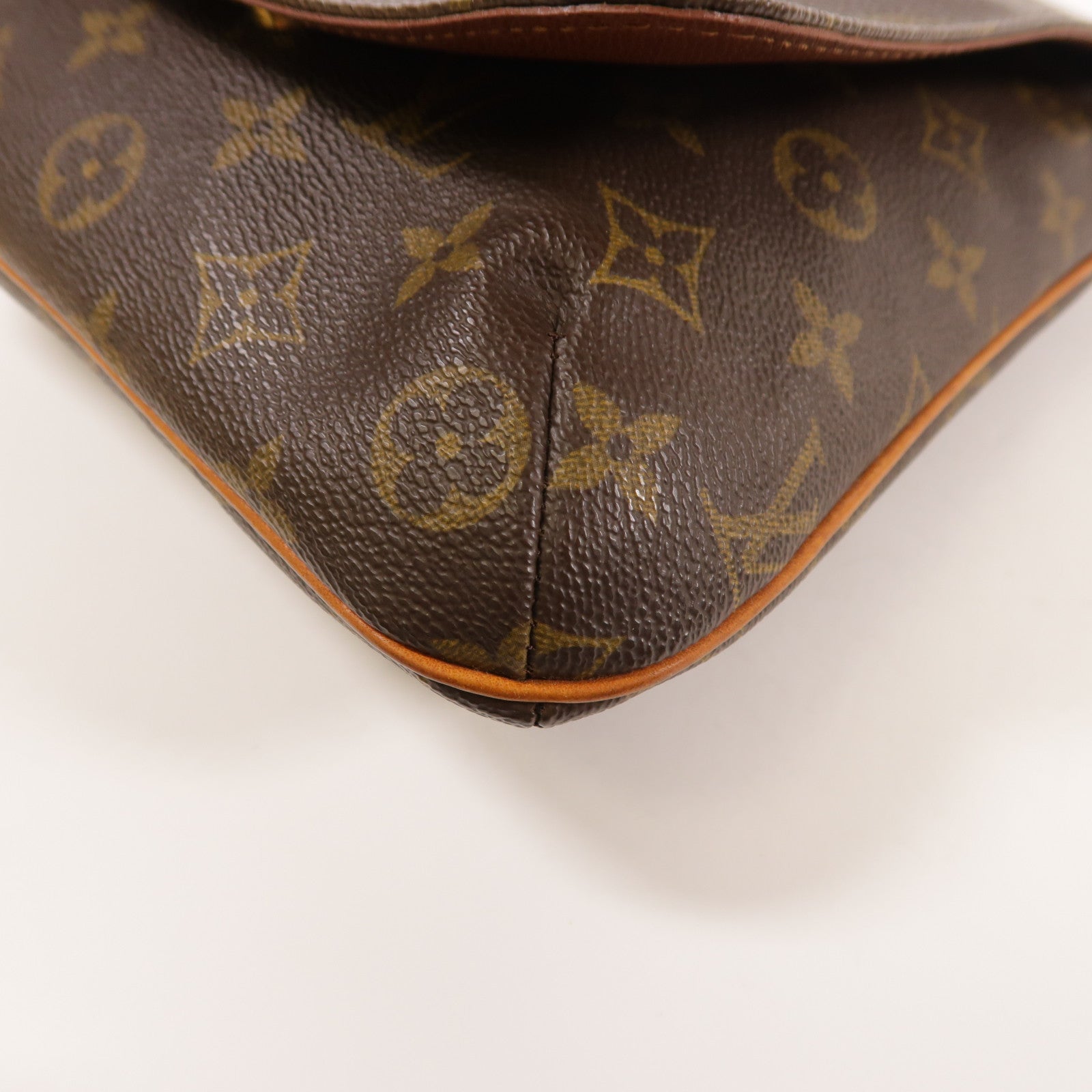 LOUIS VUITTON Monogram Musette Salsa金扣肩背袋