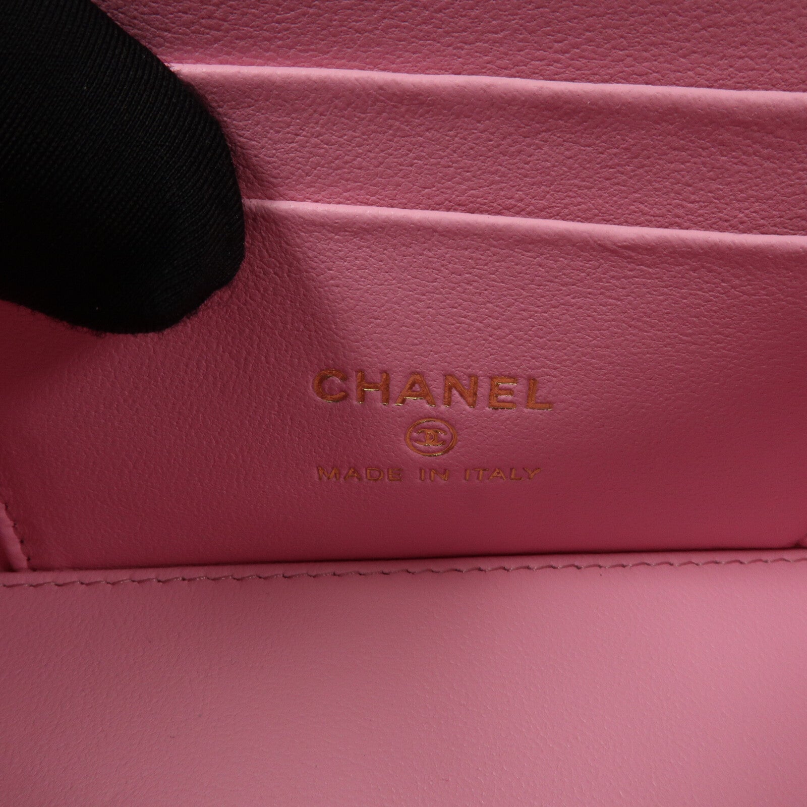 CHANEL 牛皮皮革Vanity Case Sweetheart Crush鏈帶肩背袋