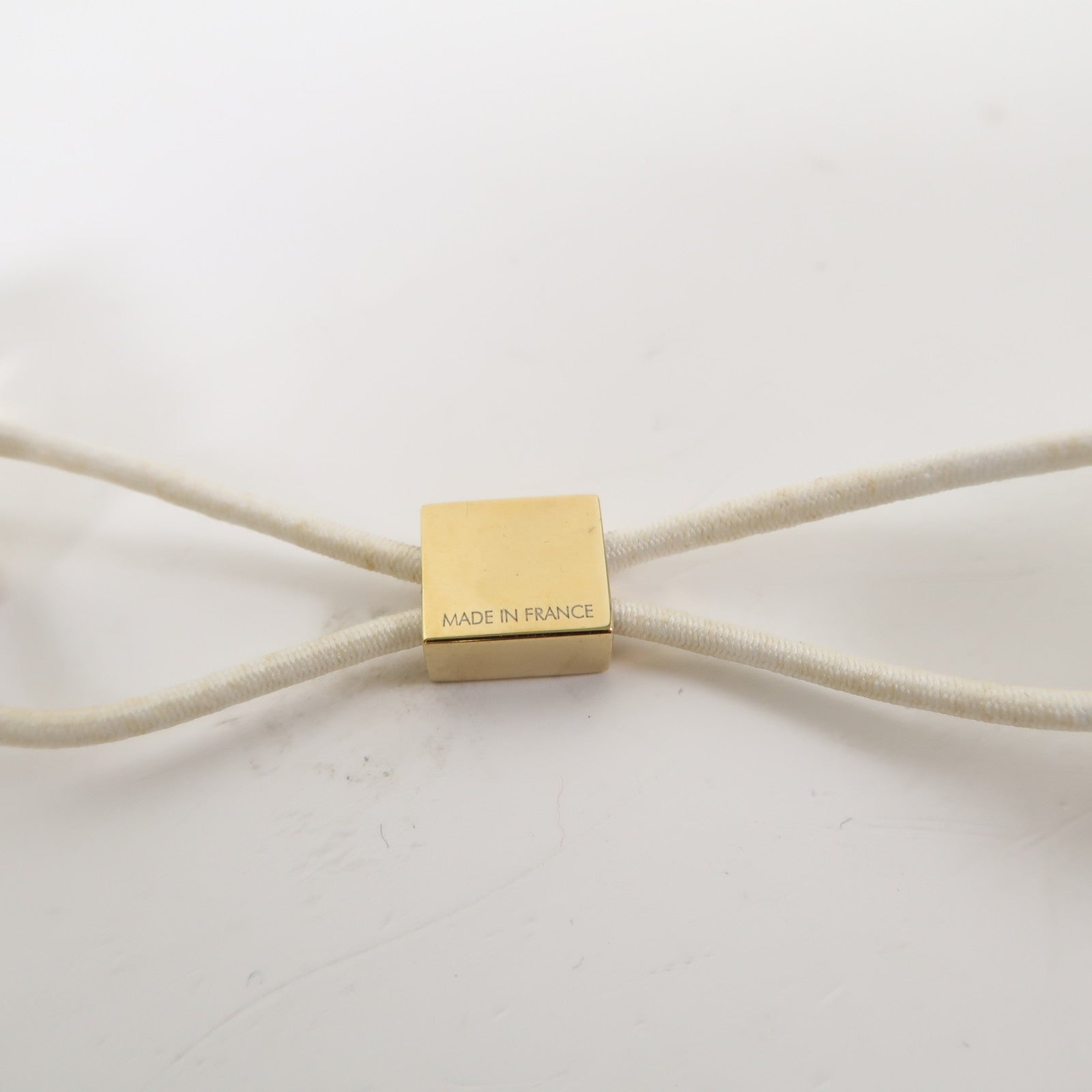 LOUIS VUITTON PVC Hair Cube髮飾白色