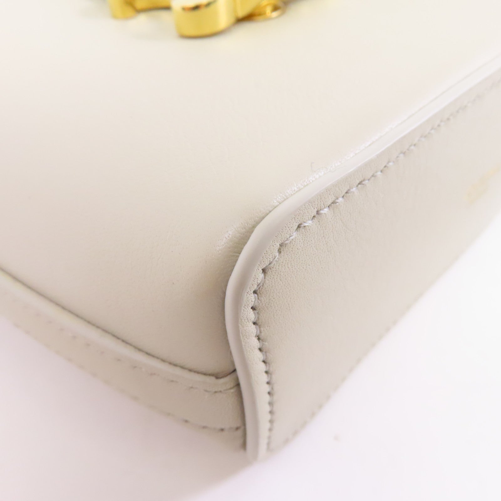 CELINE 牛皮皮革Triomphe Mini Bucket金扣手挽肩背兩用袋淺灰色