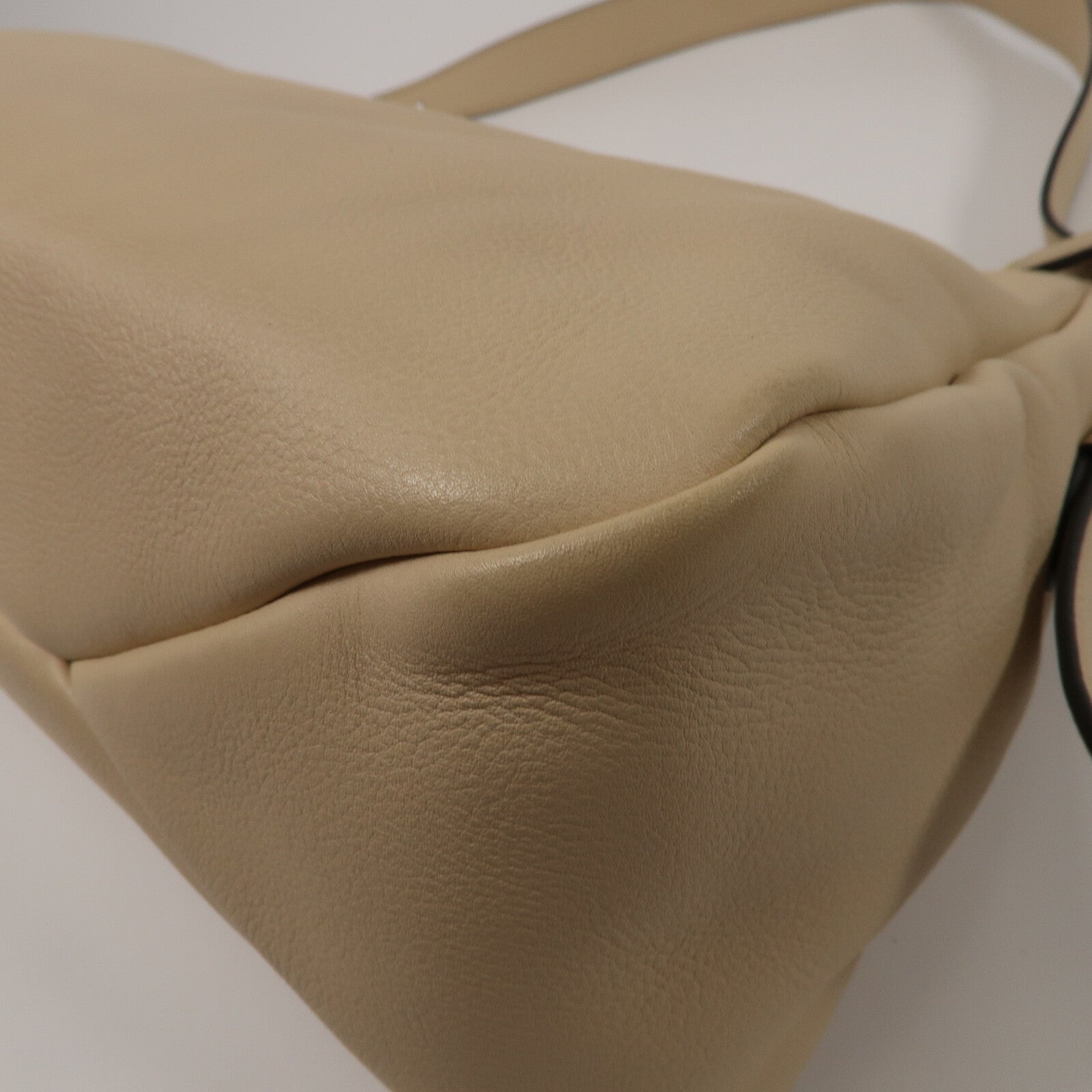 PRADA 牛皮皮革Aimee Medium肩背袋