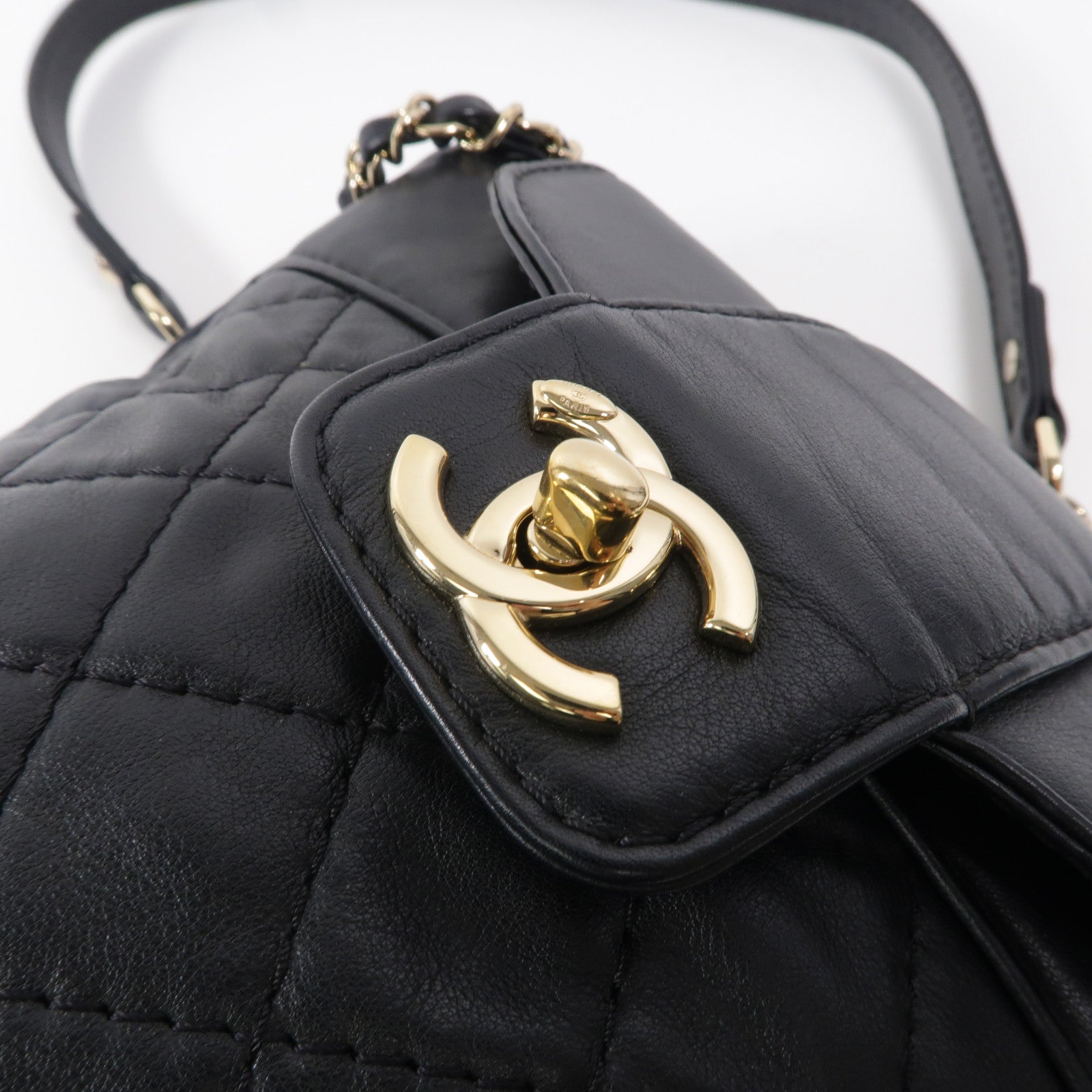 CHANEL 羊皮皮革Bucket Bag鏈帶肩背袋