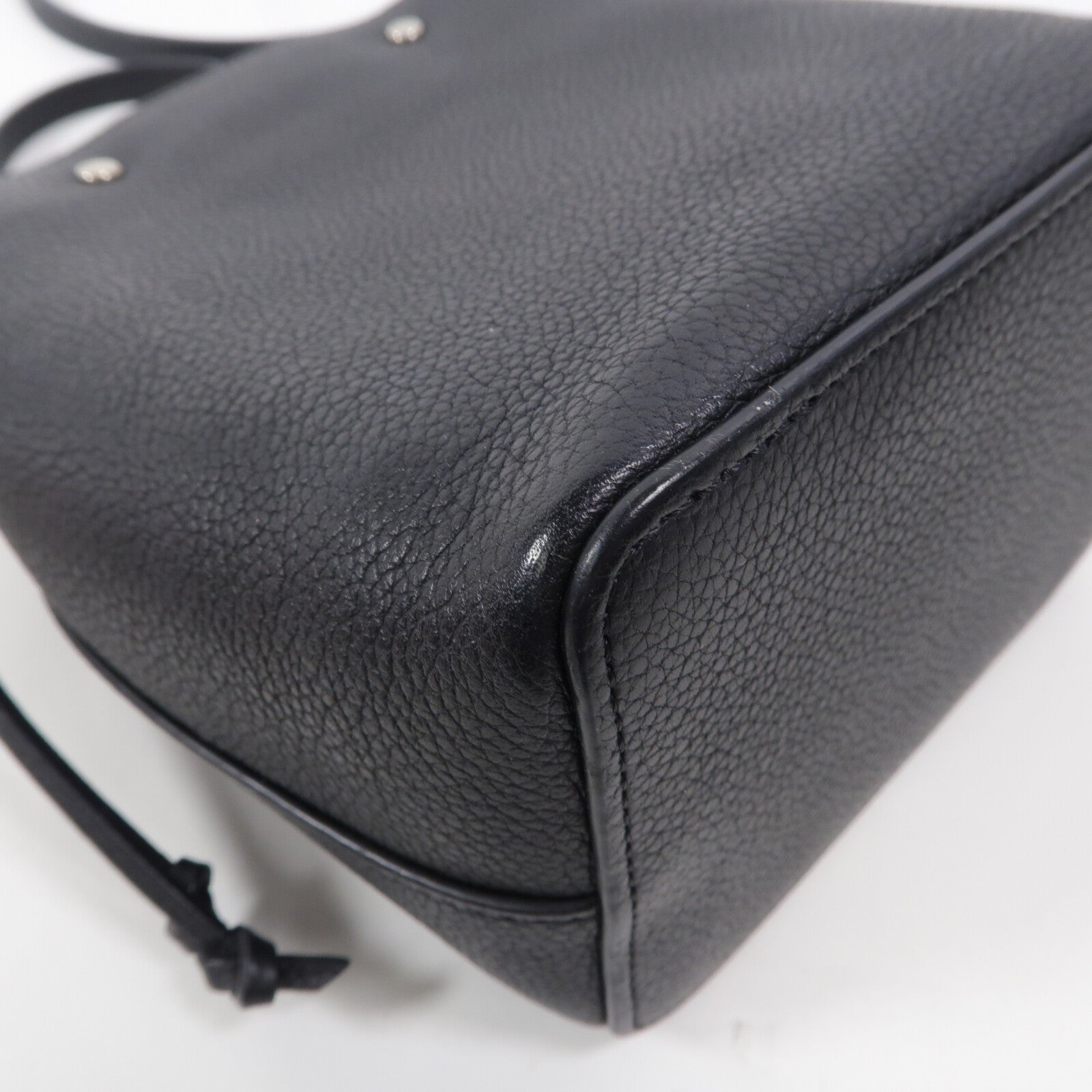 LOUIS VUITTON 牛皮皮革Nano Lockme Bucket肩背袋