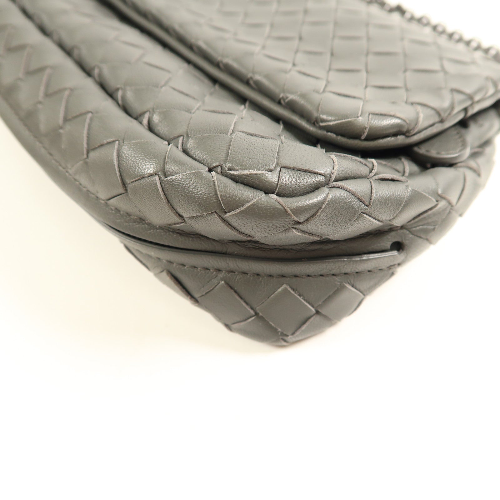 BOTTEGA VENETA 羊皮皮革Shoulder Bag黑扣肩背袋