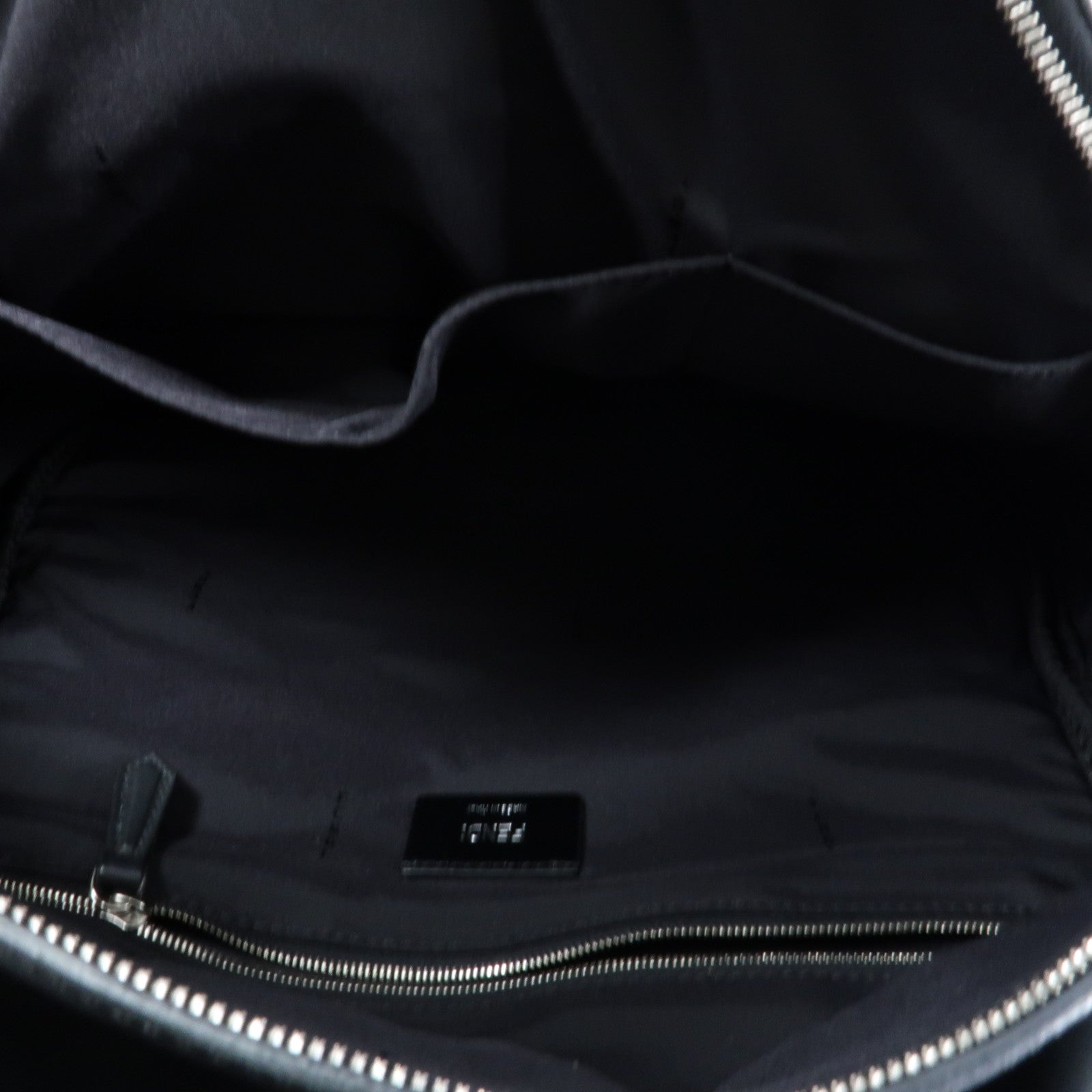 FENDI 牛皮皮革/鱷魚皮革Monster Backpack銀扣背包