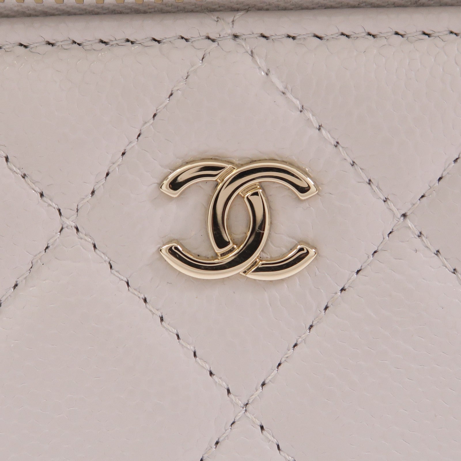 CHANEL 牛皮皮革Vanity Case金扣鏈帶肩背袋