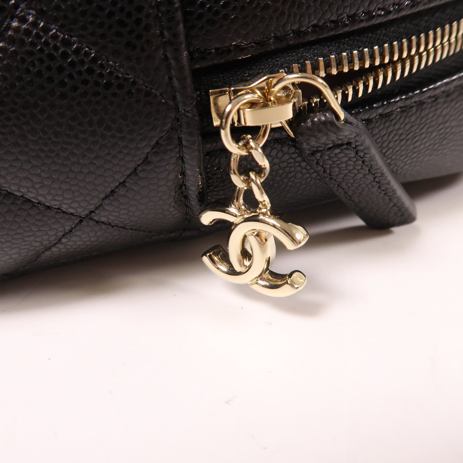 CHANEL 牛皮皮革24C Mini Backpack金扣背包