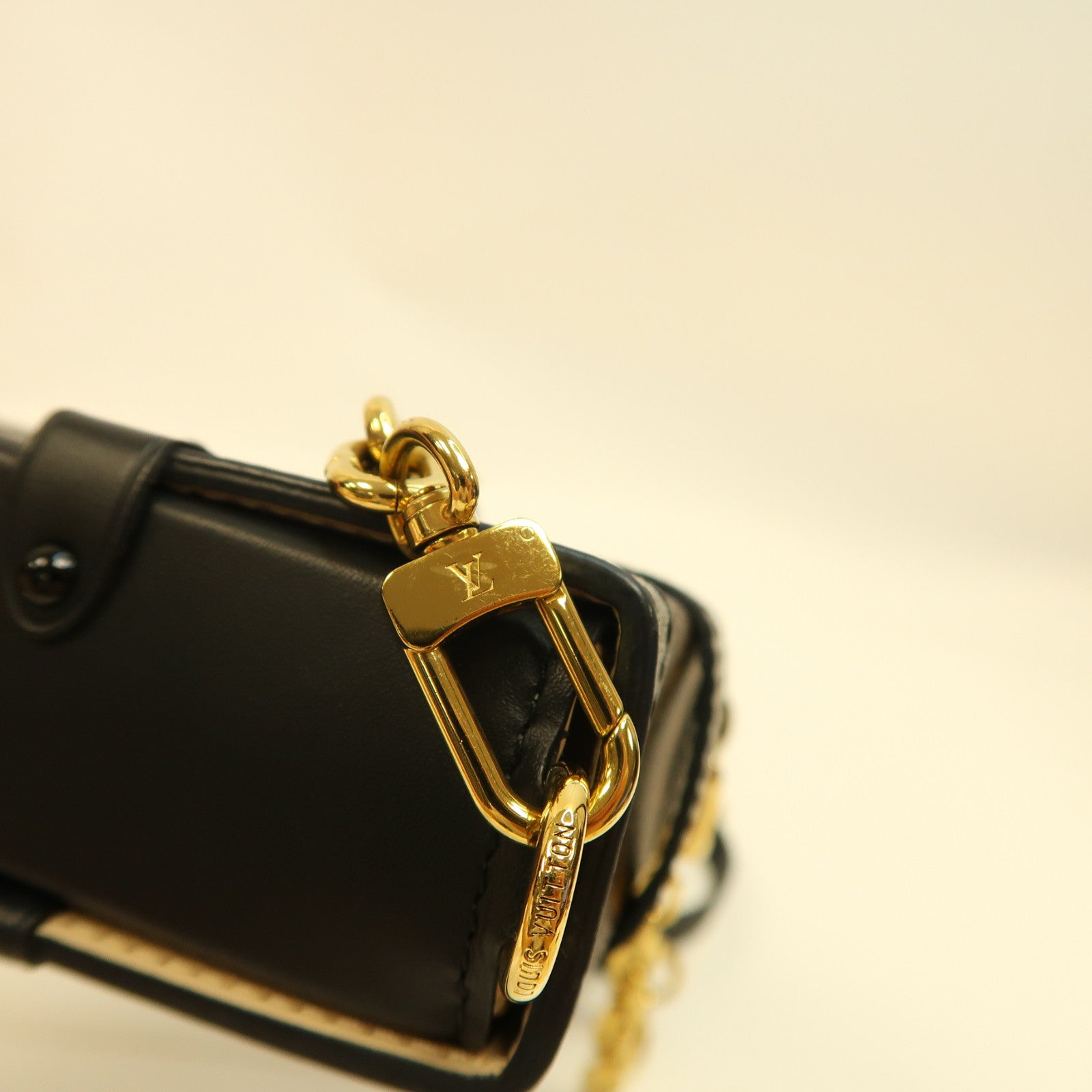 LOUIS VUITTON 【激減優惠】Monogram Po Truck Vert金扣肩背袋啡色