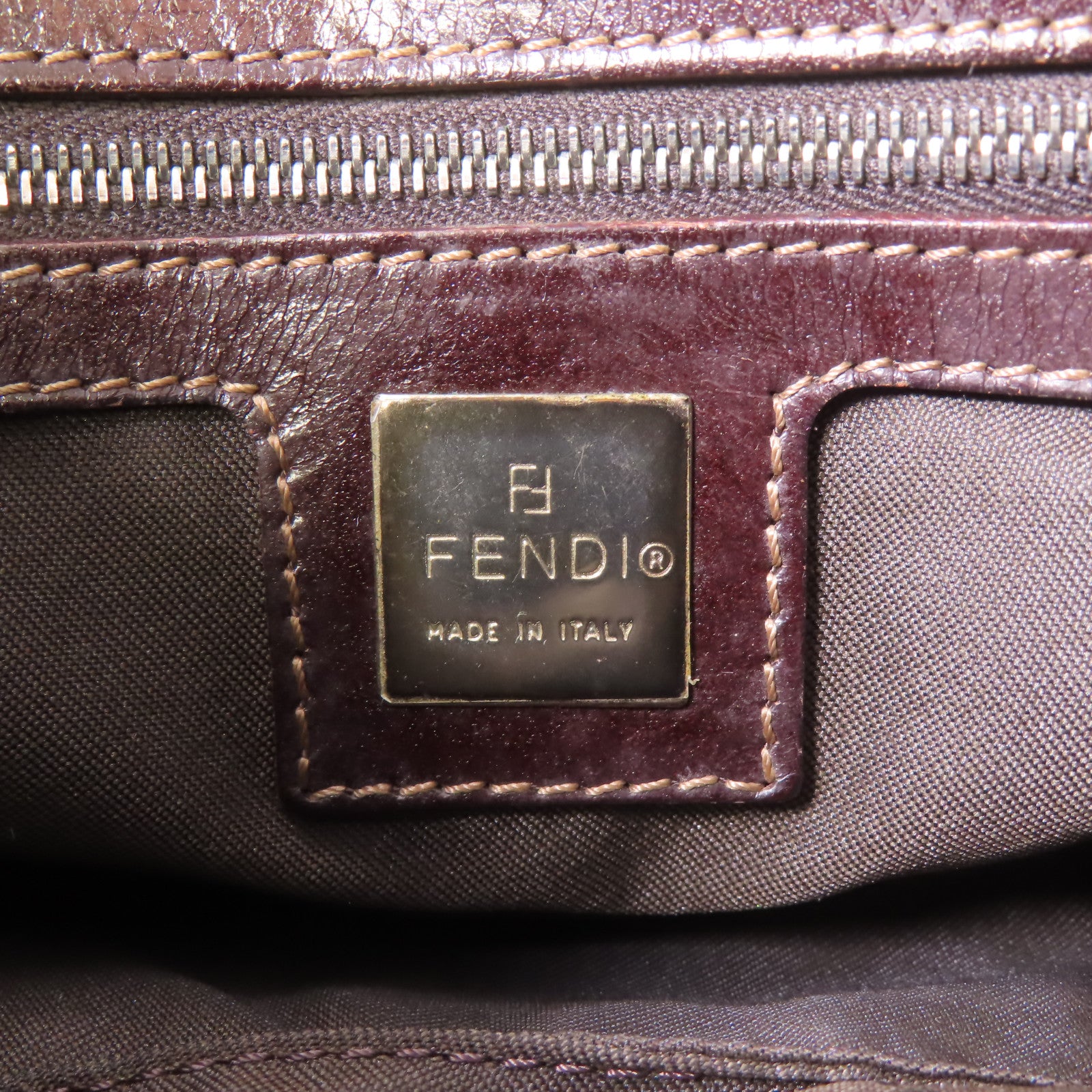FENDI 絨布Mamma Baguette銀扣肩背袋黑色