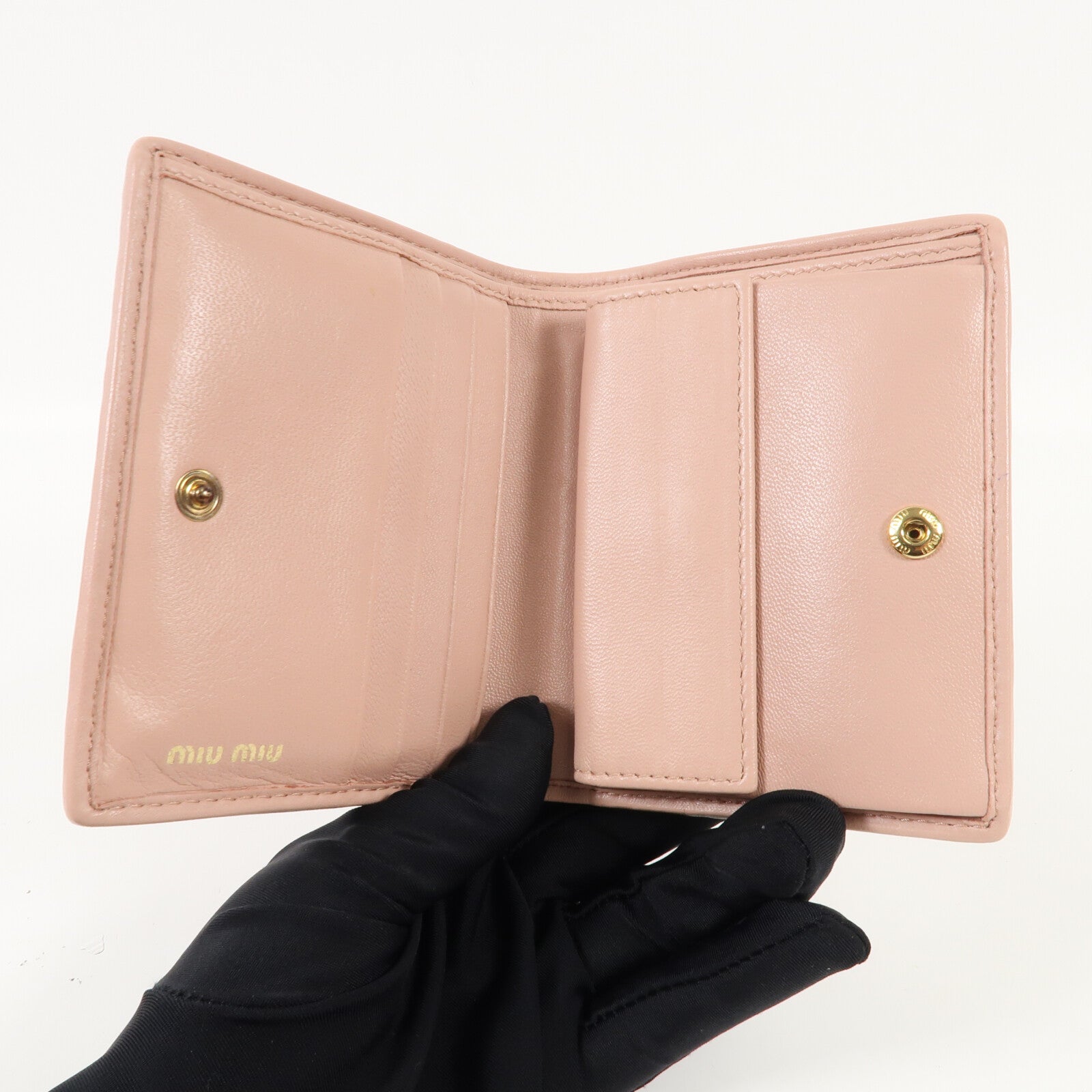 Miu Miu 牛皮皮革Bifold Wallet金扣錢包