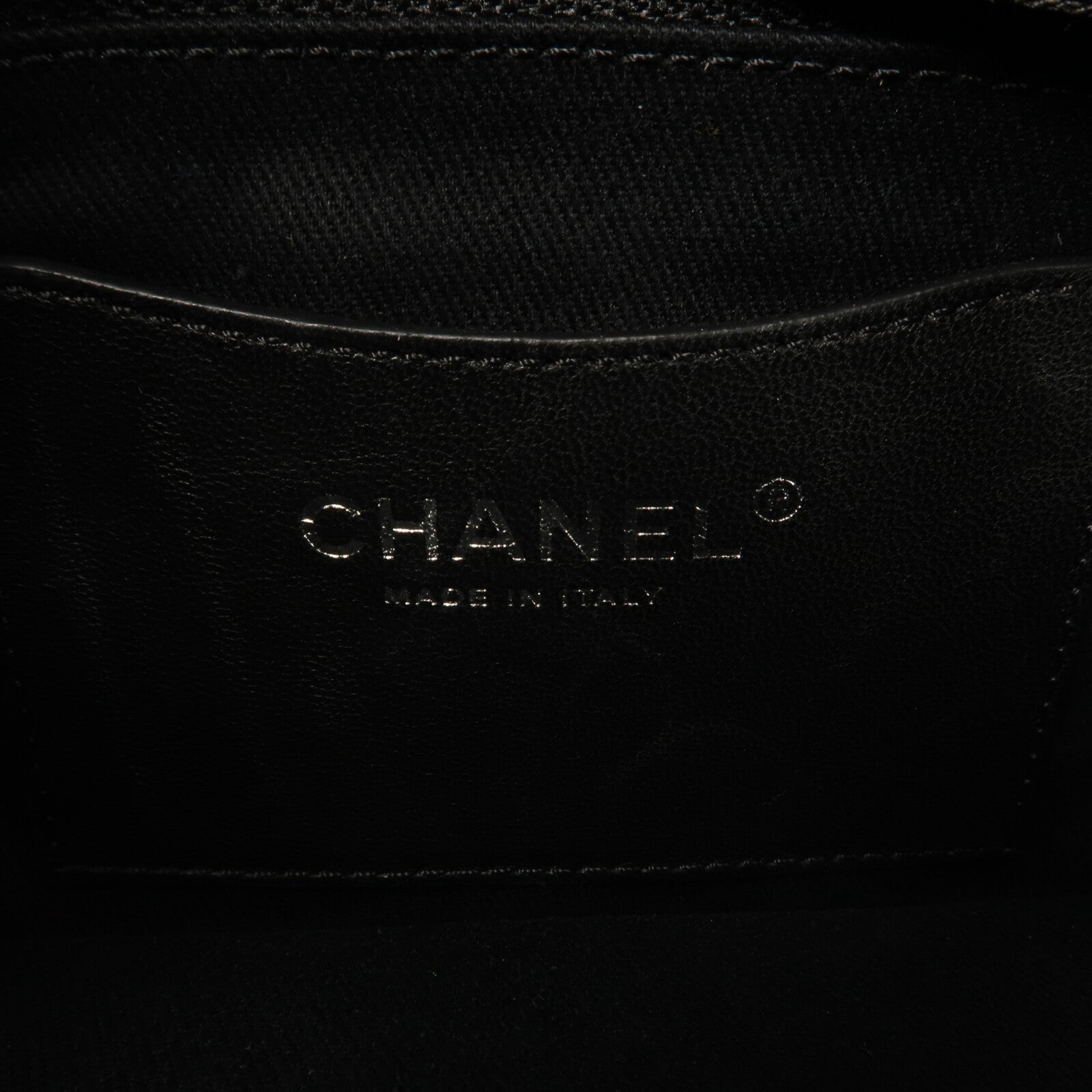 CHANEL 漆皮皮革Shoudler Bag鏈帶肩背袋